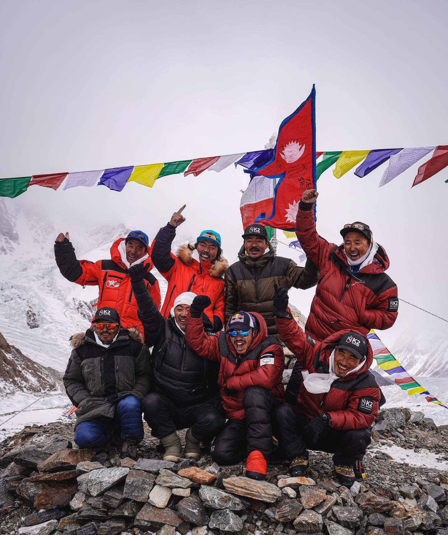 नेपाली आरोहीले बनाए कीर्तिमान, हिउँदमा पहिलाेपटक केटू हिमालको सफल आरोहण