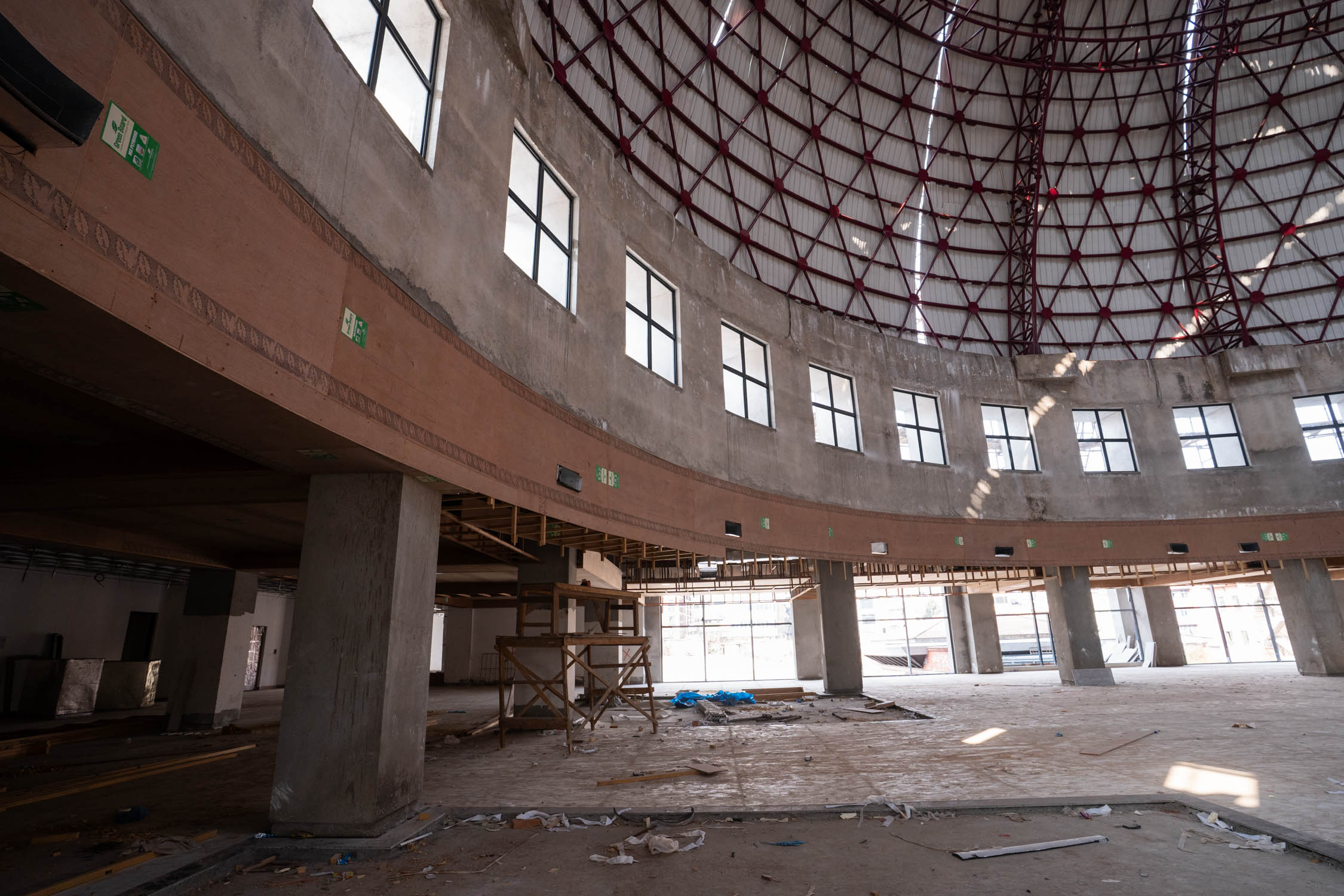 New-parliament-building-contruction_Nepal-Photo-Library12-1770872516.jpg