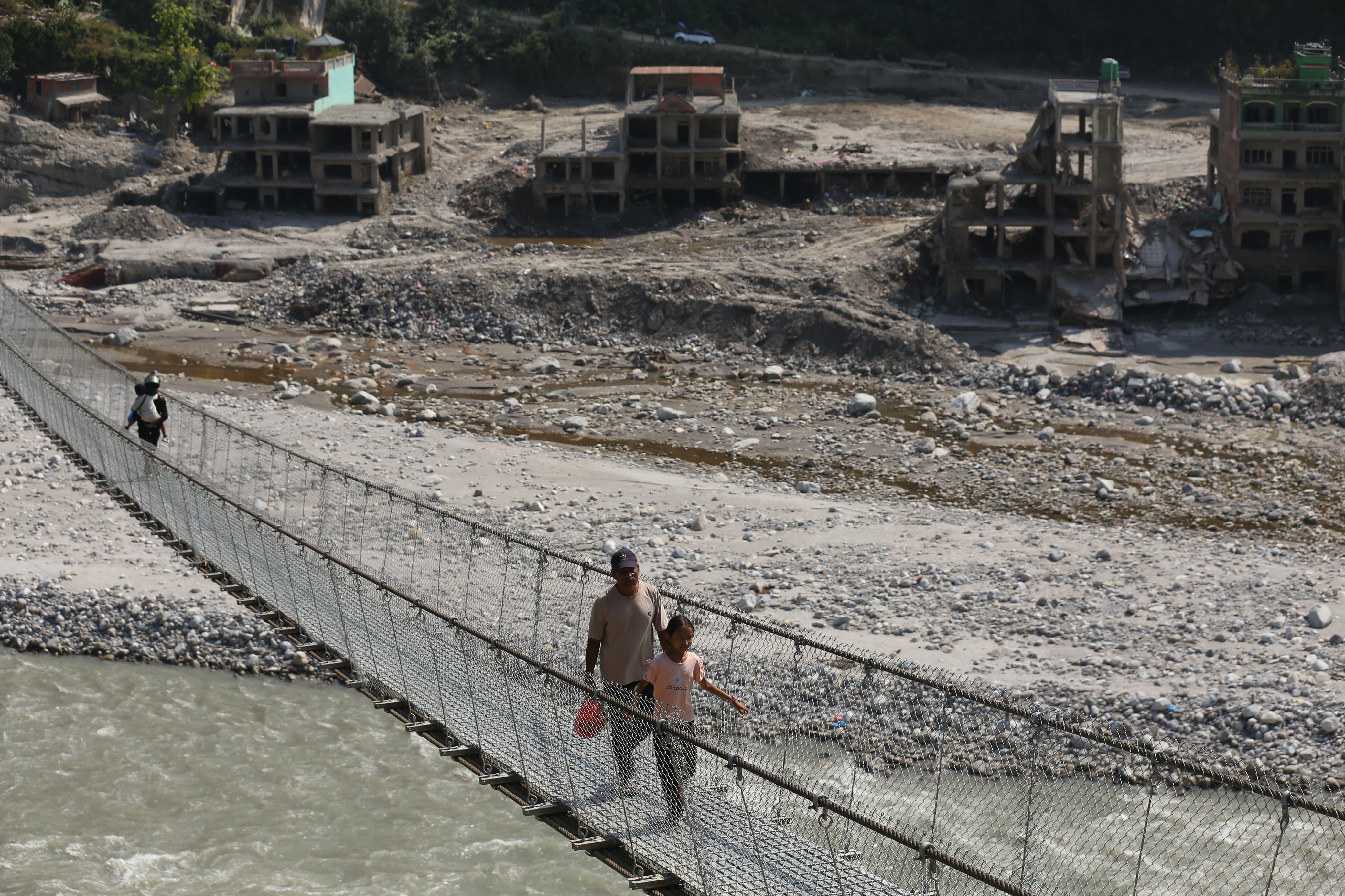 Nuwakot-Bridge-Photo_NPL-06-1792392202.JPG