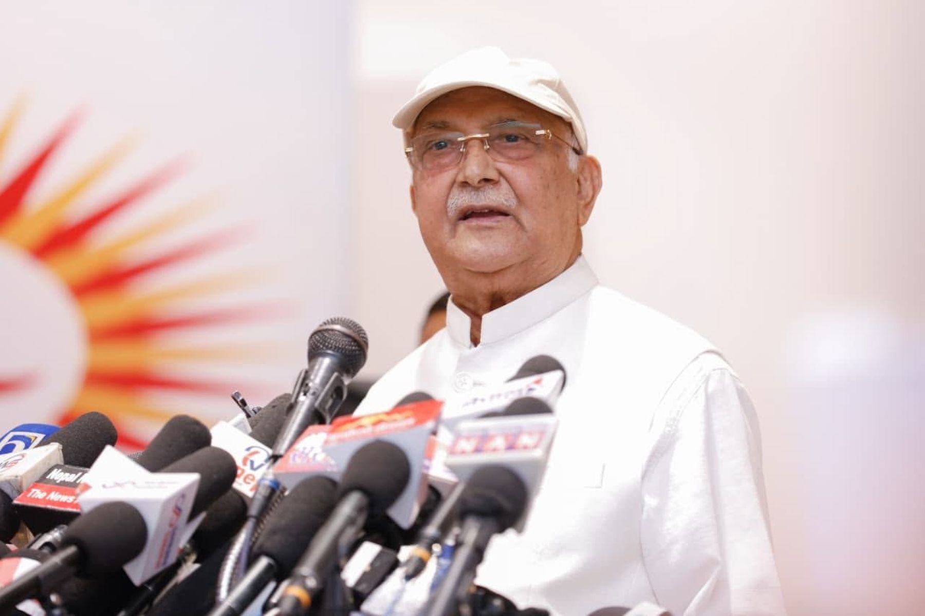 विश्वकपमा हामीभन्दा साना देशहरूले कमालको प्रदर्शन गरिरहेका छन्, हाम्रो देशमा भने एन्फा प्रतिबन्ध छ : ओली