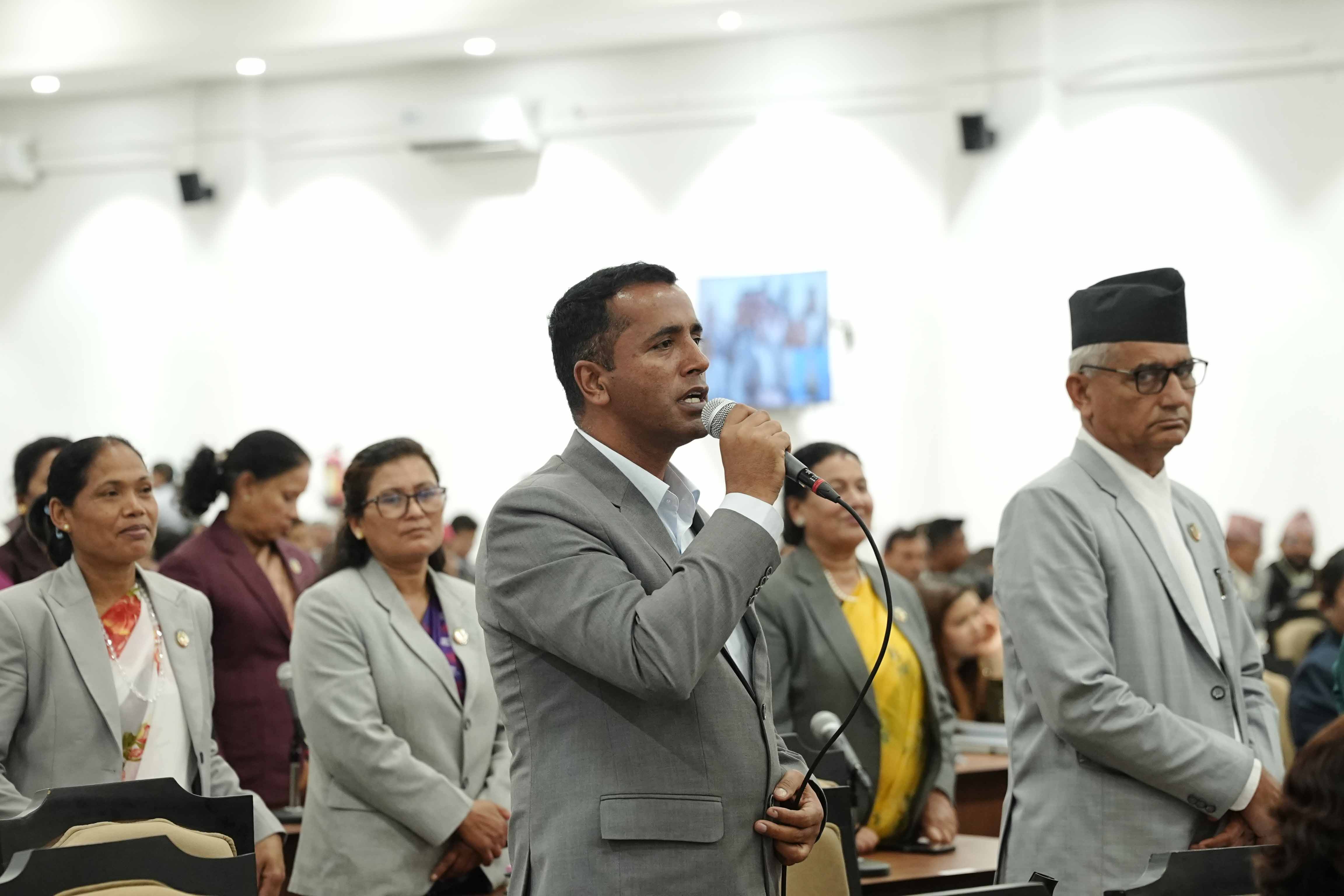 संसदमा विपक्षी : ‘नो इफ नो बट’, प्रधानमन्त्रीको जवाफ चाहियो