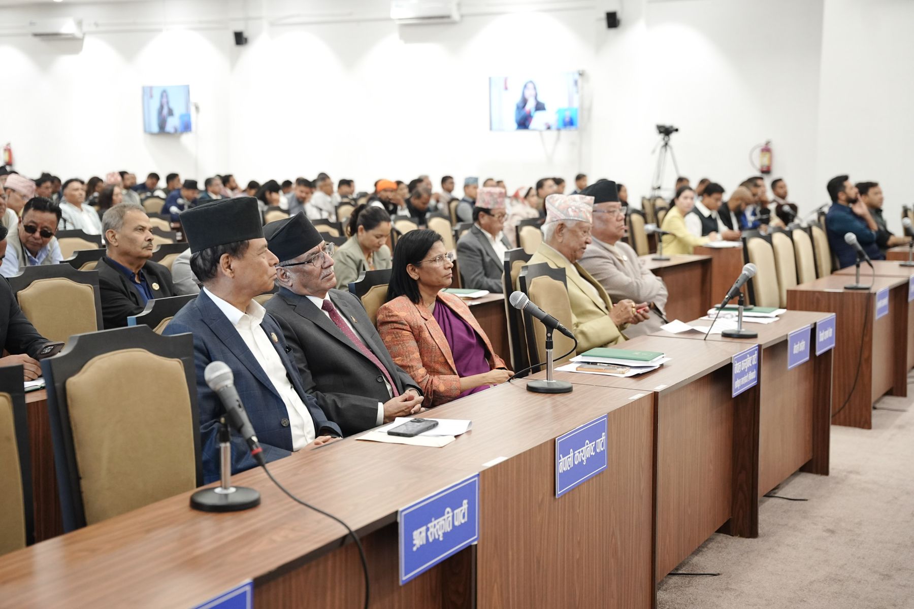 कप्तानगञ्जको घटनालाई लिएर संसदमा सरकारको चर्को आलोचना : प्रधानमन्त्री र गृहमन्त्रीको राजीनामा माग