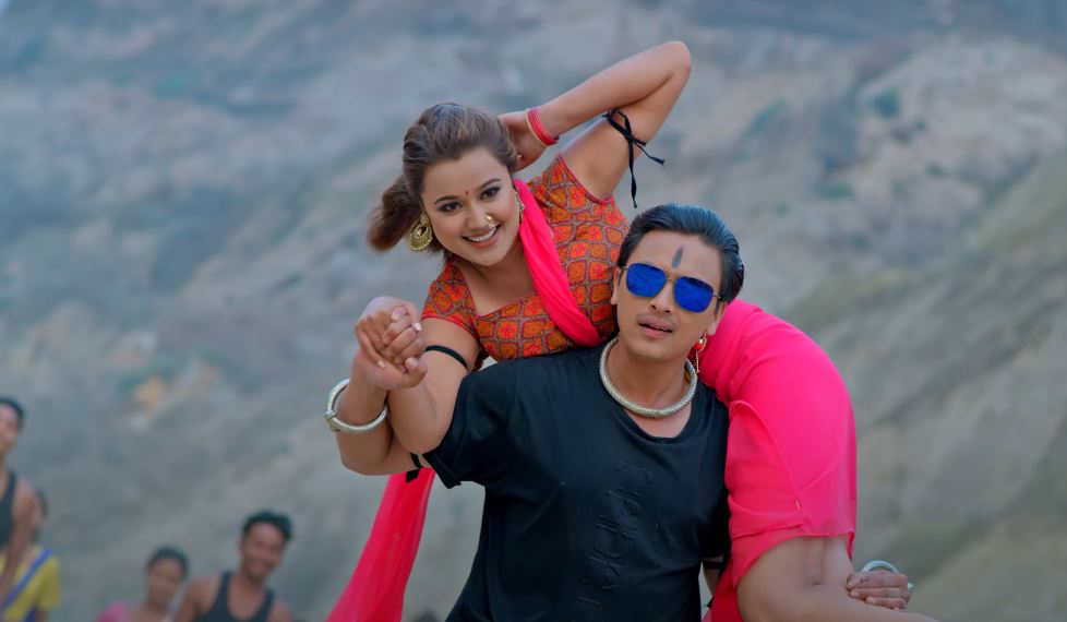 पल र रियाशा अभिनित 'फिक्का चिया' सार्वजनिक