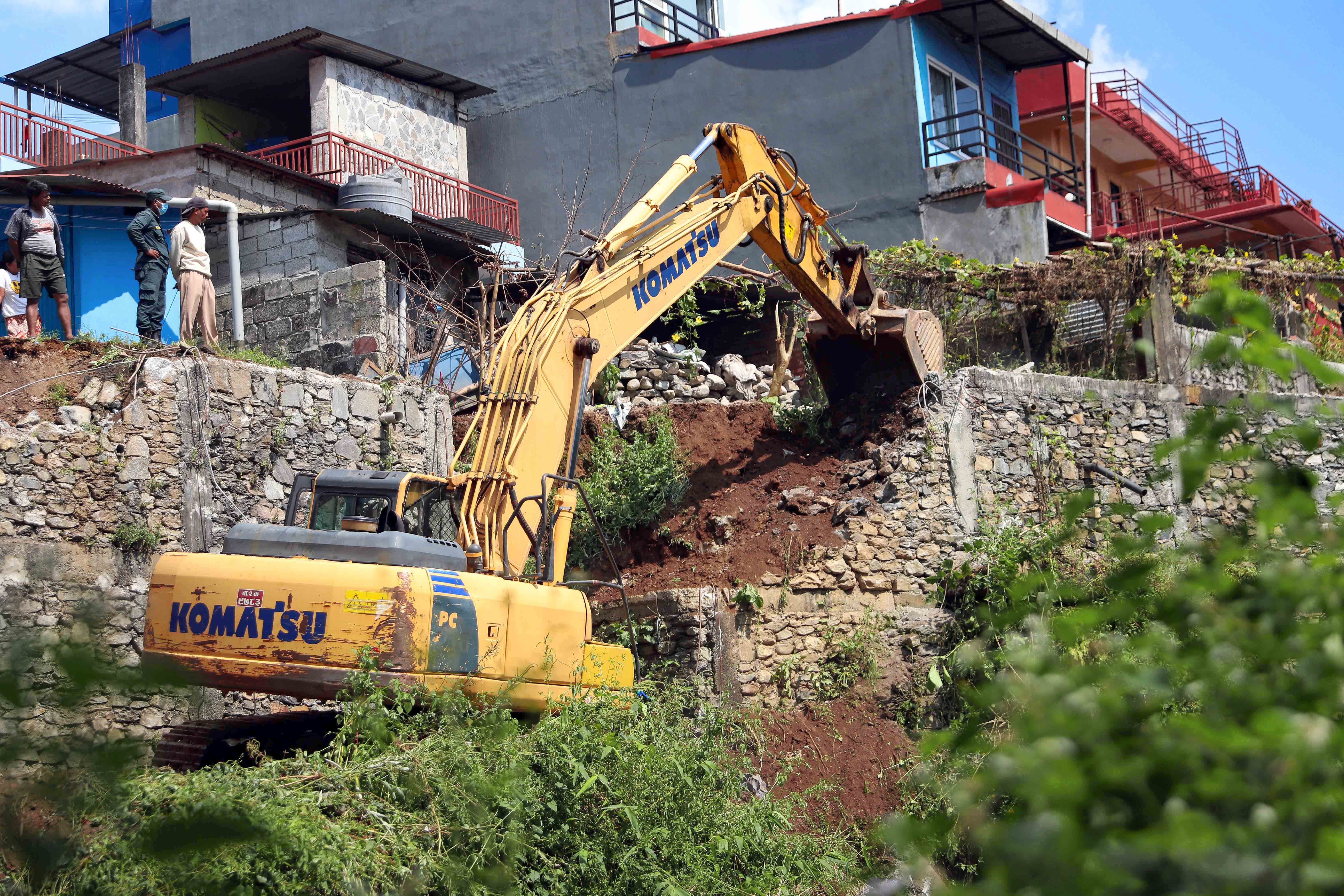 Pokhara-Firke-Dozer_NPL_ArjunGaha-(13)-1790845428.jpg