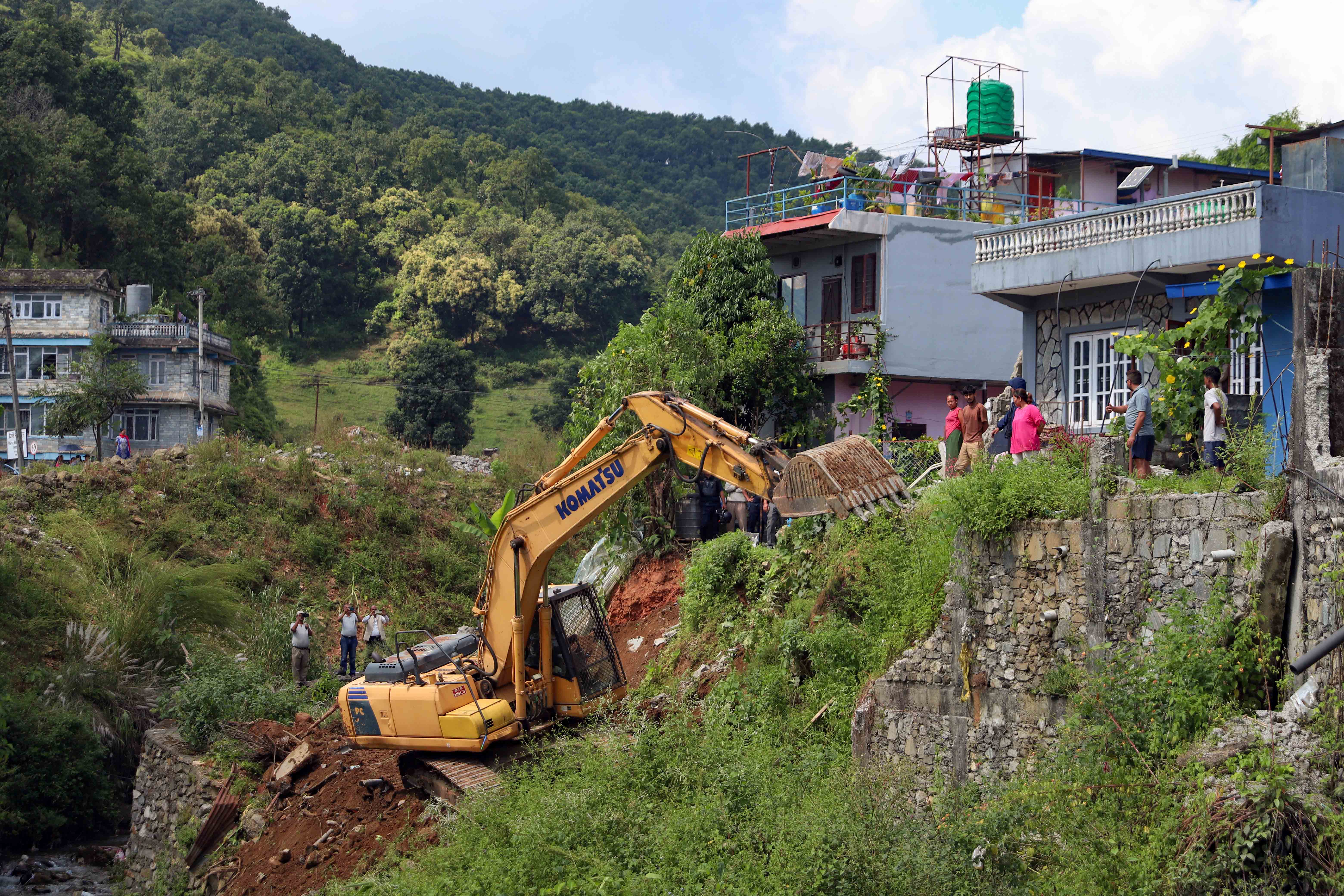 Pokhara-Firke-Dozer_NPL_ArjunGaha-(7)-1790845413.jpg