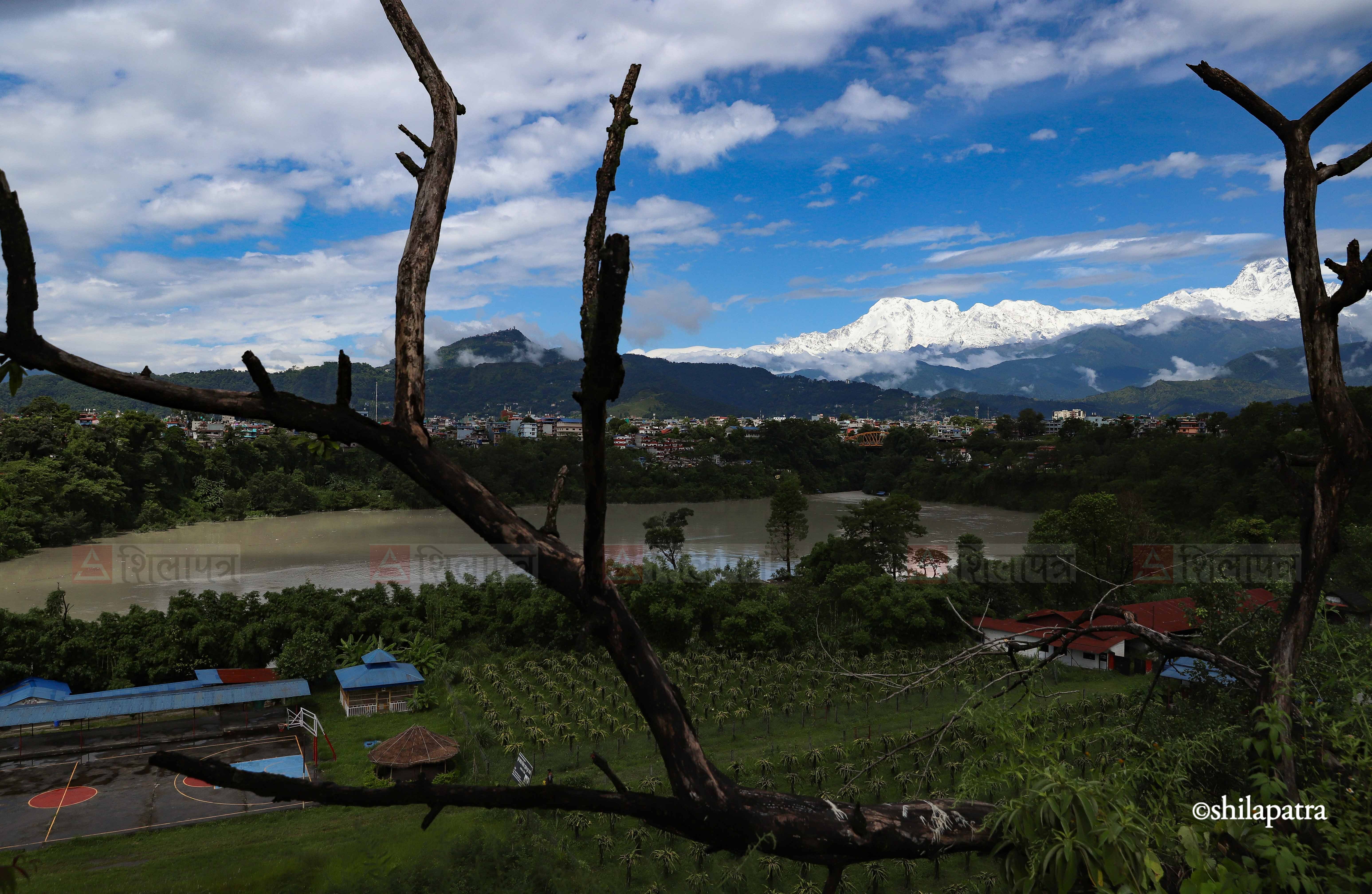Pokhara_Nepal-Photo-Library1-1790493318.jpg