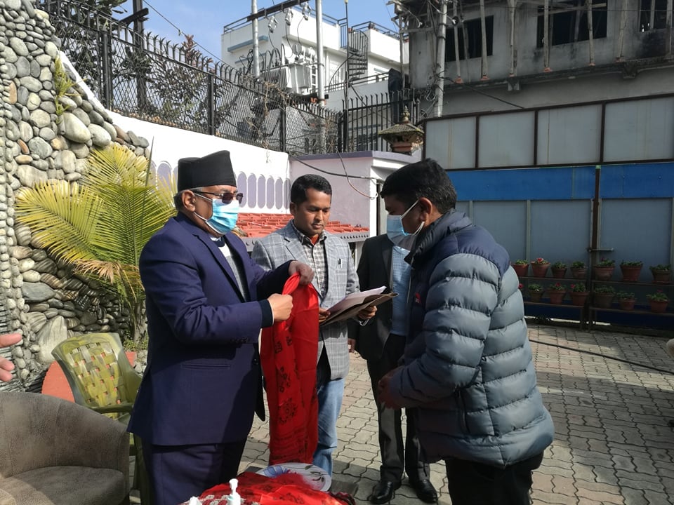 विप्लवको जुम्ला कमिटी नै माओवादीमा प्रवेश, प्रचण्डले भने- विभाजनकाे घाउ निकाे हुँदैछ