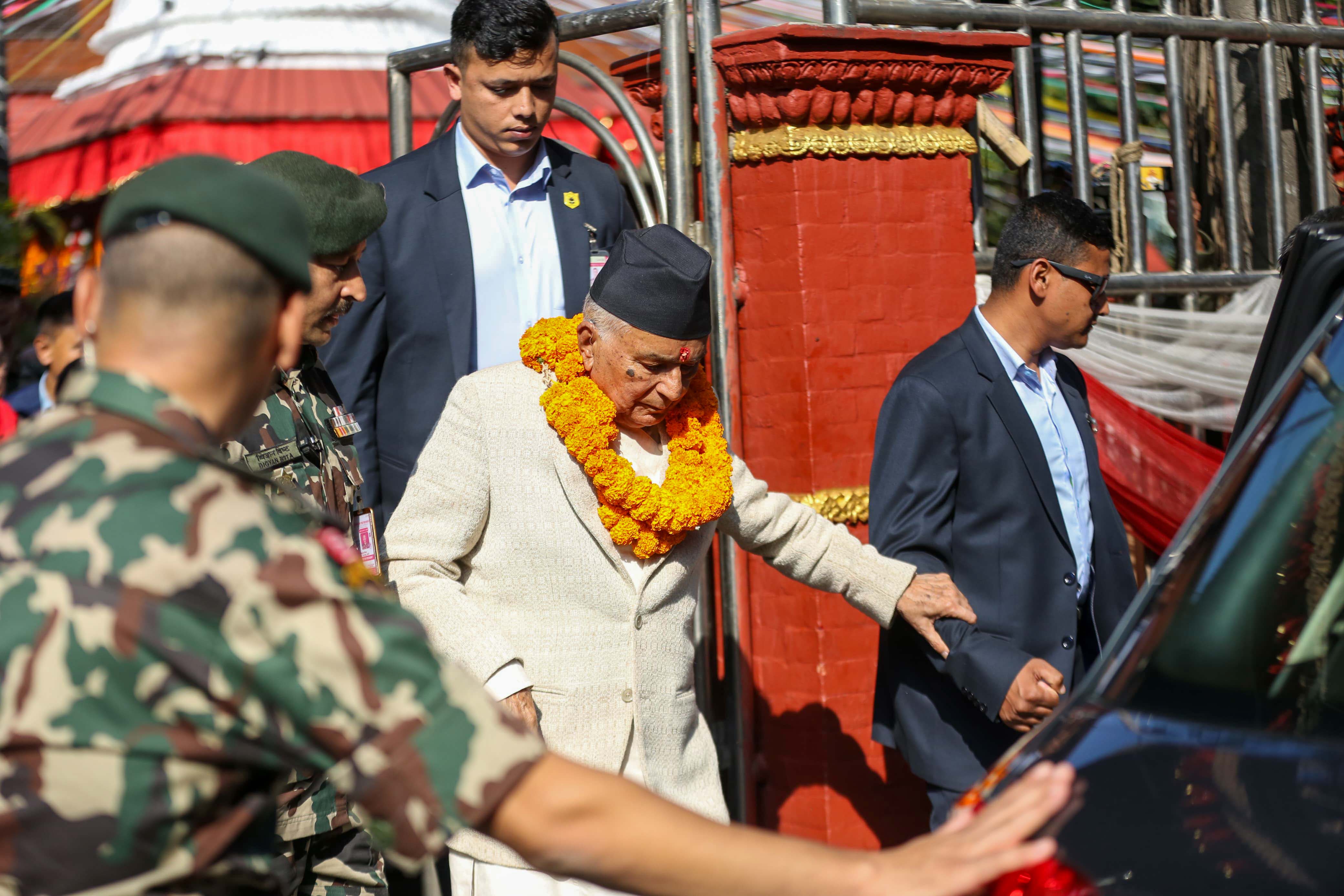 President-Ramchandra-Poudel-Naxal-Bhagwati-Mandir_NPL-02-1792403282.JPG