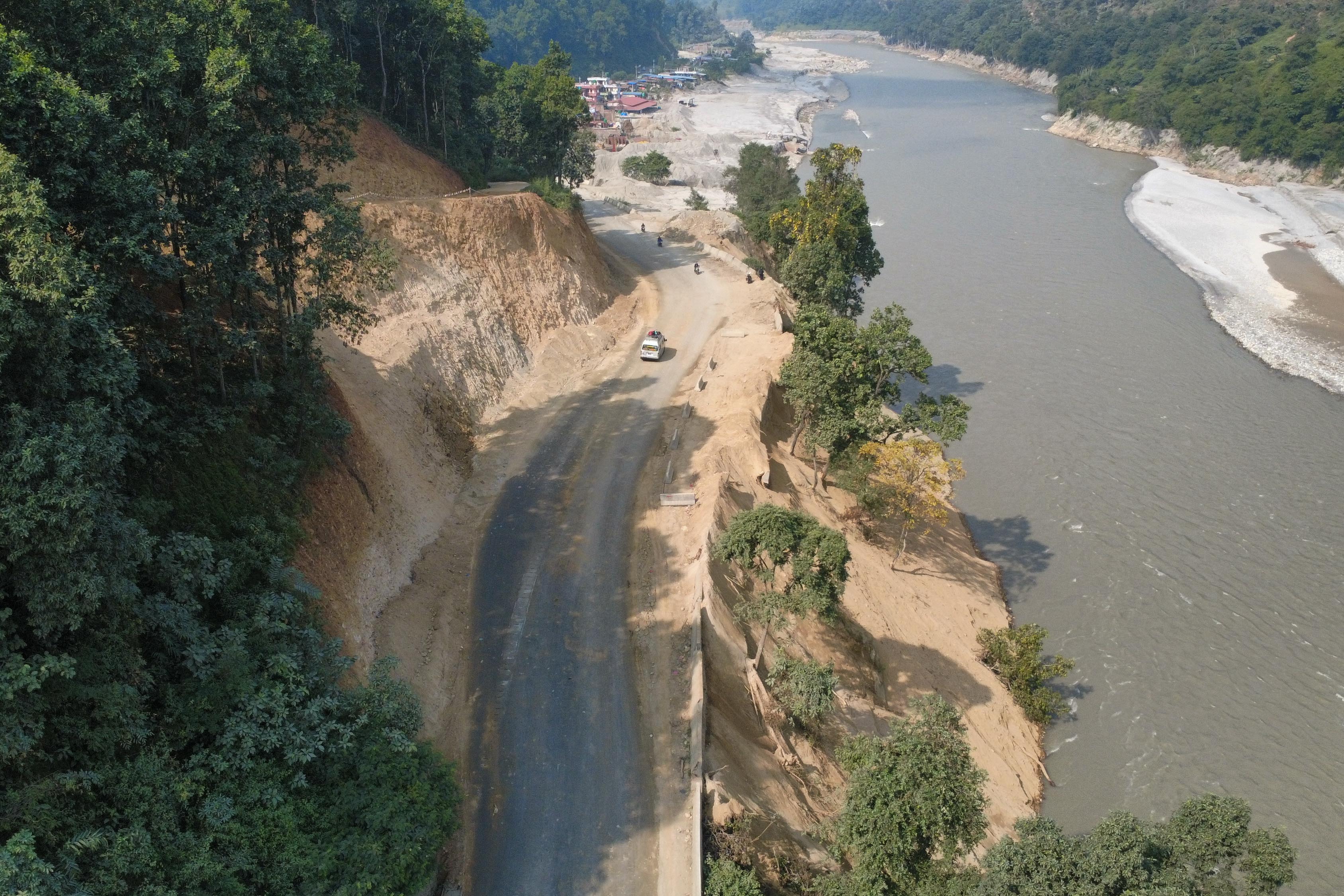 Prithbi-Highway--2336-1792405999.jpg