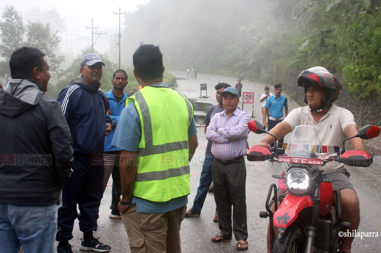 Prithibi-Highway-Chitwan-Ichhakaman_1-1790400061.jpg