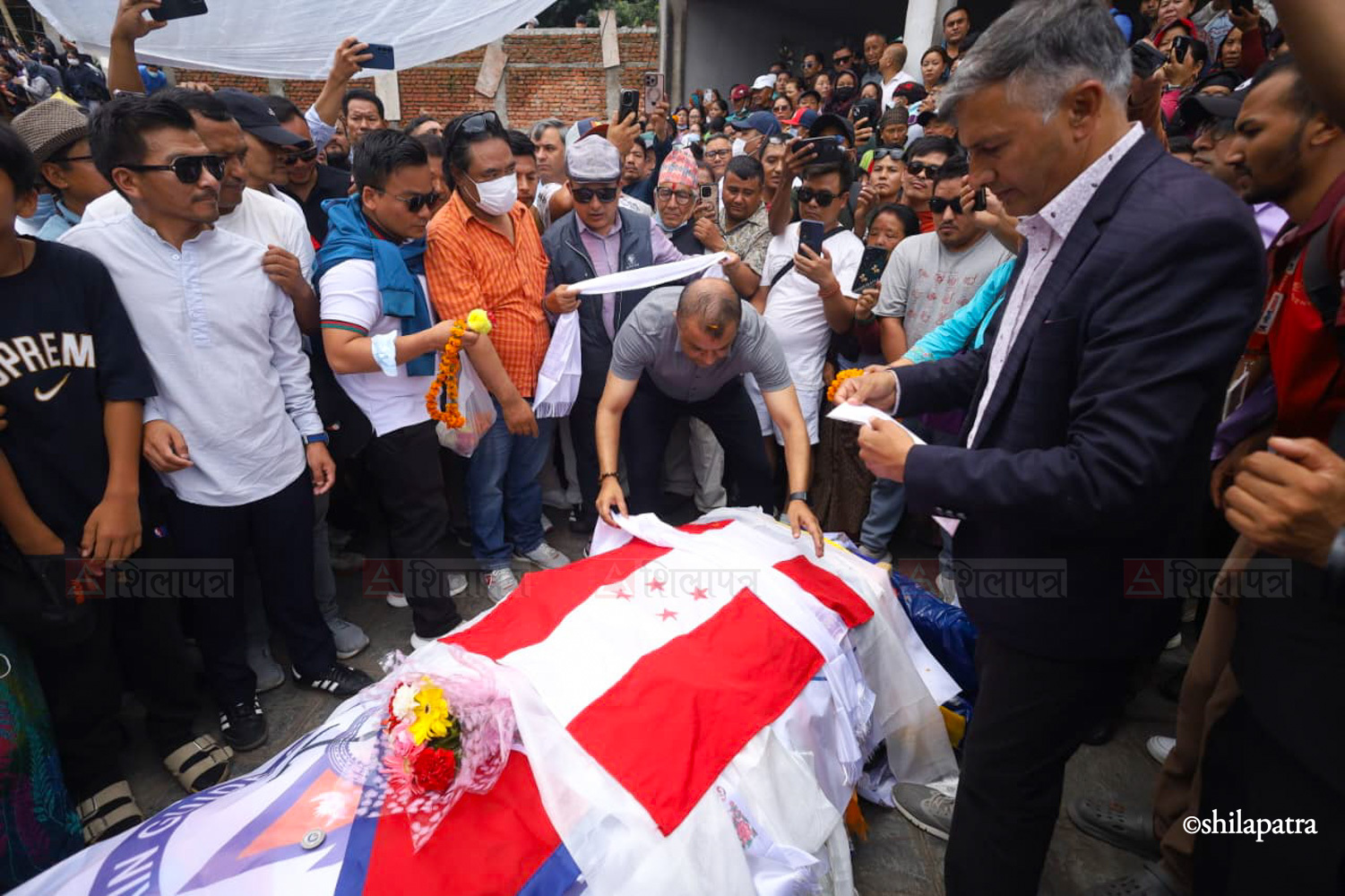 Purbahadur-Gurung-Antyasti_1-(8)-1786086481.jpg