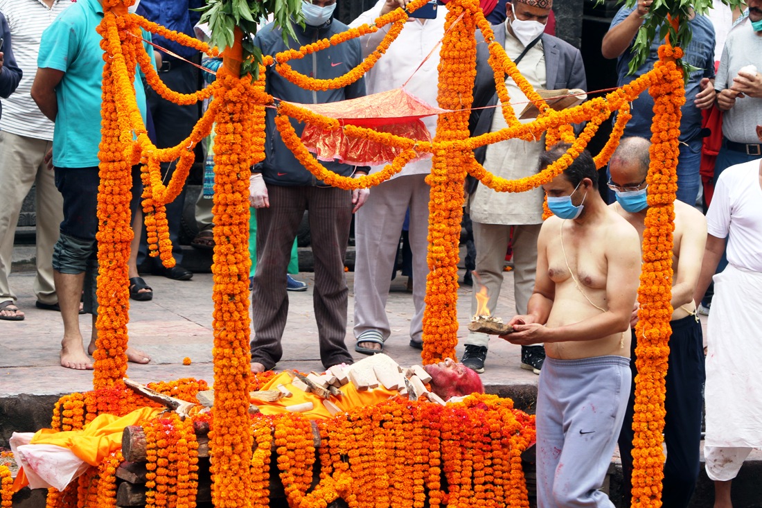 राष्ट्रकवि घिमिरेको निधनमा सार्वजनिक बिदा