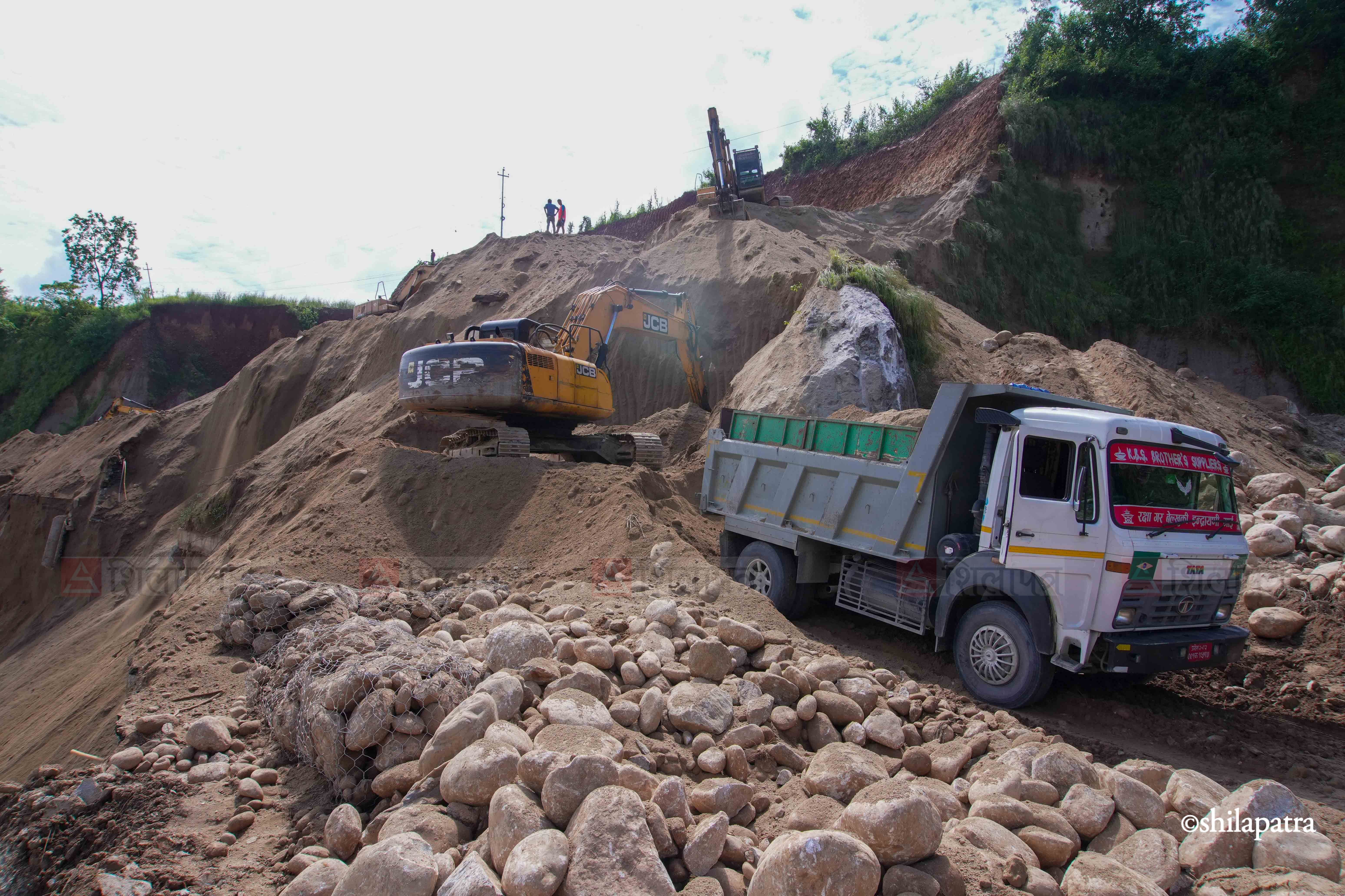 Ratmate-madavphat_Road-Construction-_-290-1789292039.jpg