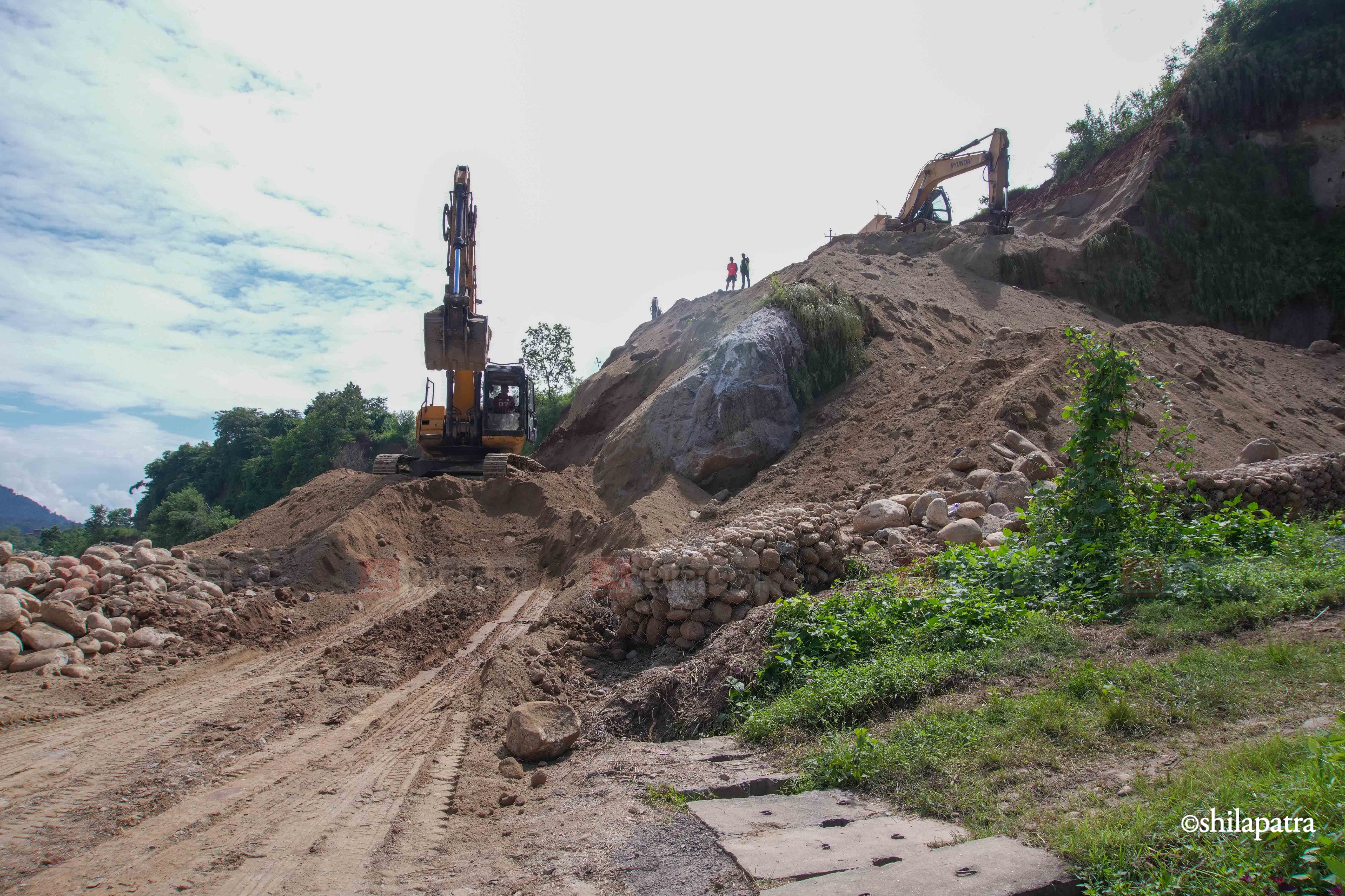 Ratmate-madavphat_Road-Construction-_-295-1789292050.jpg