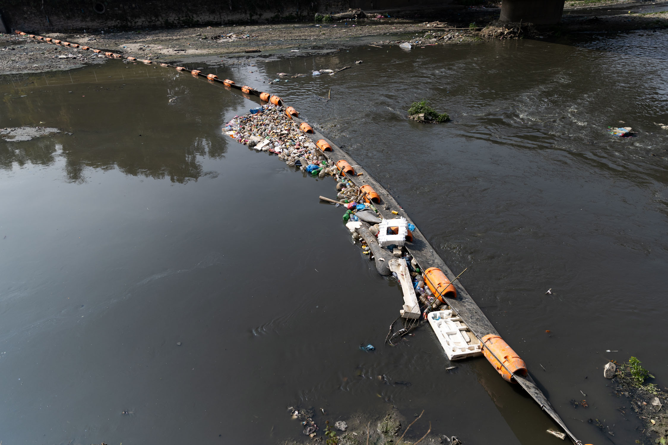 River-Trash-Barriers_Nepal-Photo-Library13-1771644402.jpg