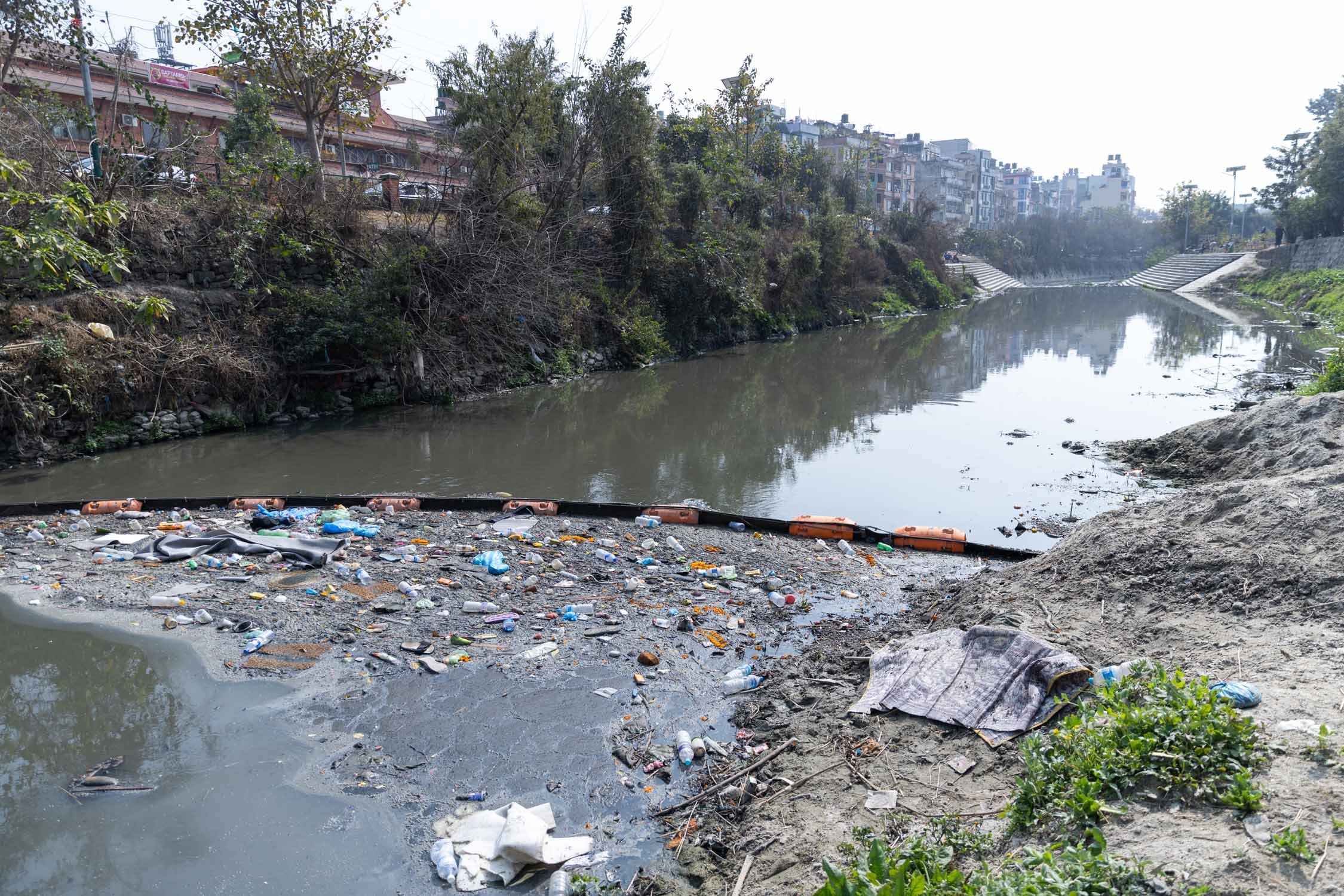 River-Trash-Barriers_Nepal-Photo-Library6-1771644409.jpg
