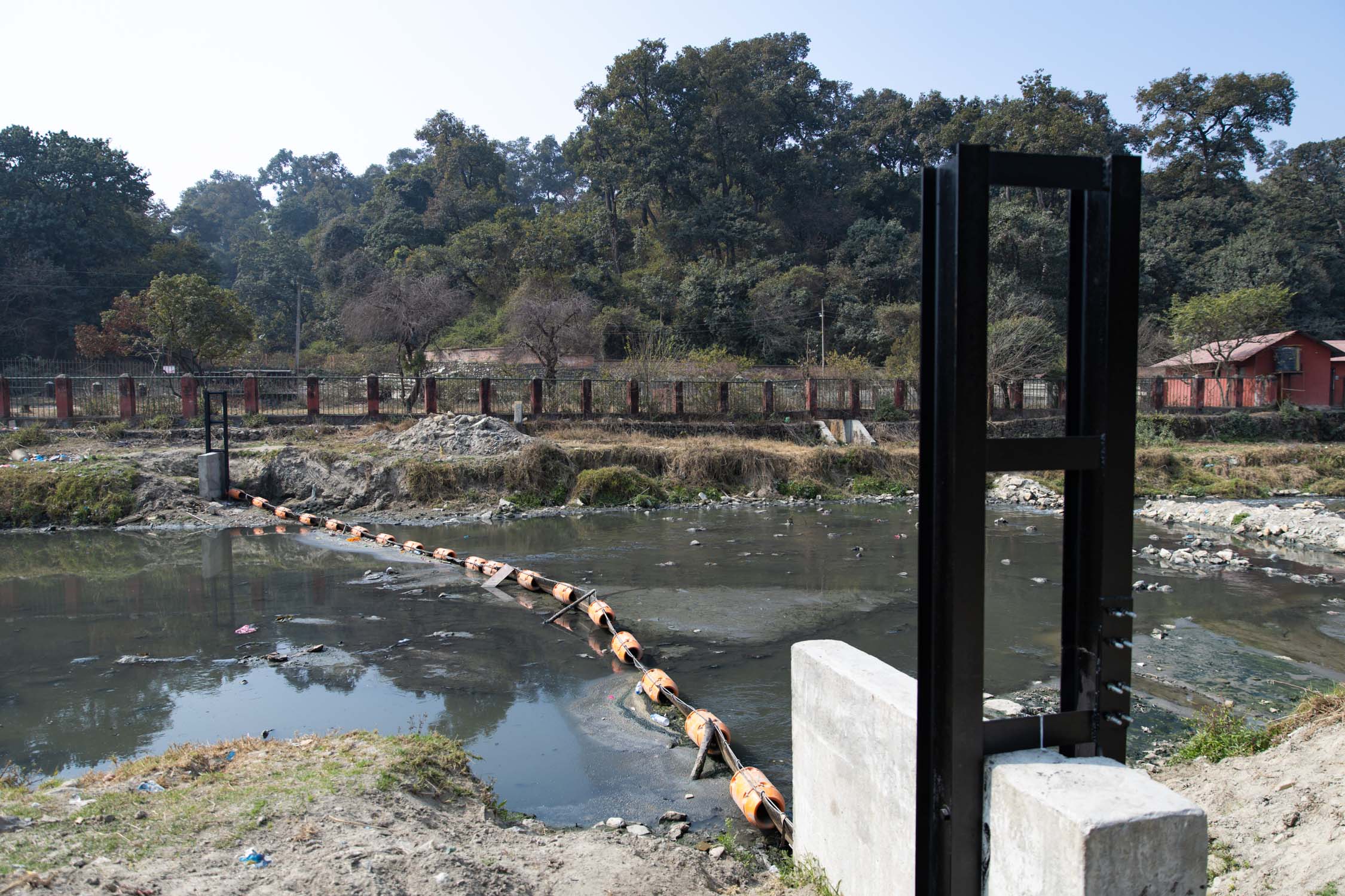 River-Trash-Barriers_Nepal-Photo-Library9-1771644408.jpg