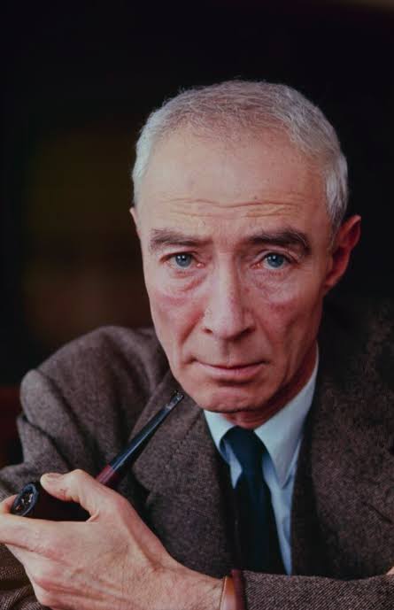 Robert-Oppenheimer-1754448804.jpg