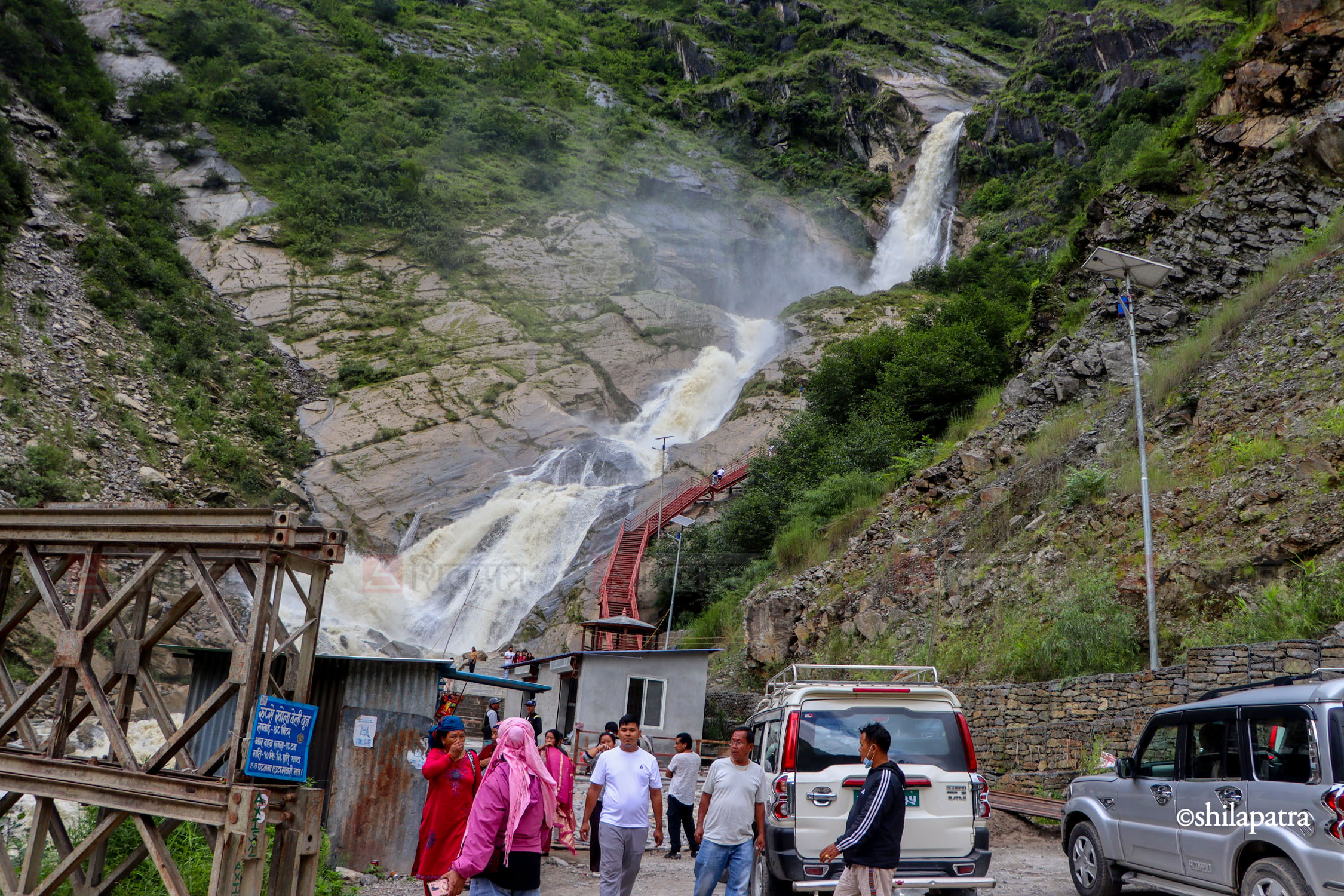 Rupse-Jharna-Beni-Jomsom-Road_NPL-(4)-1789295381.jpg