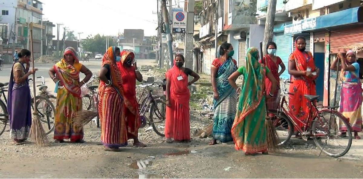 रोजगारी र पारिश्रमिक कटौतीको विरोधमा सरसफाईकर्मी आन्दोलित