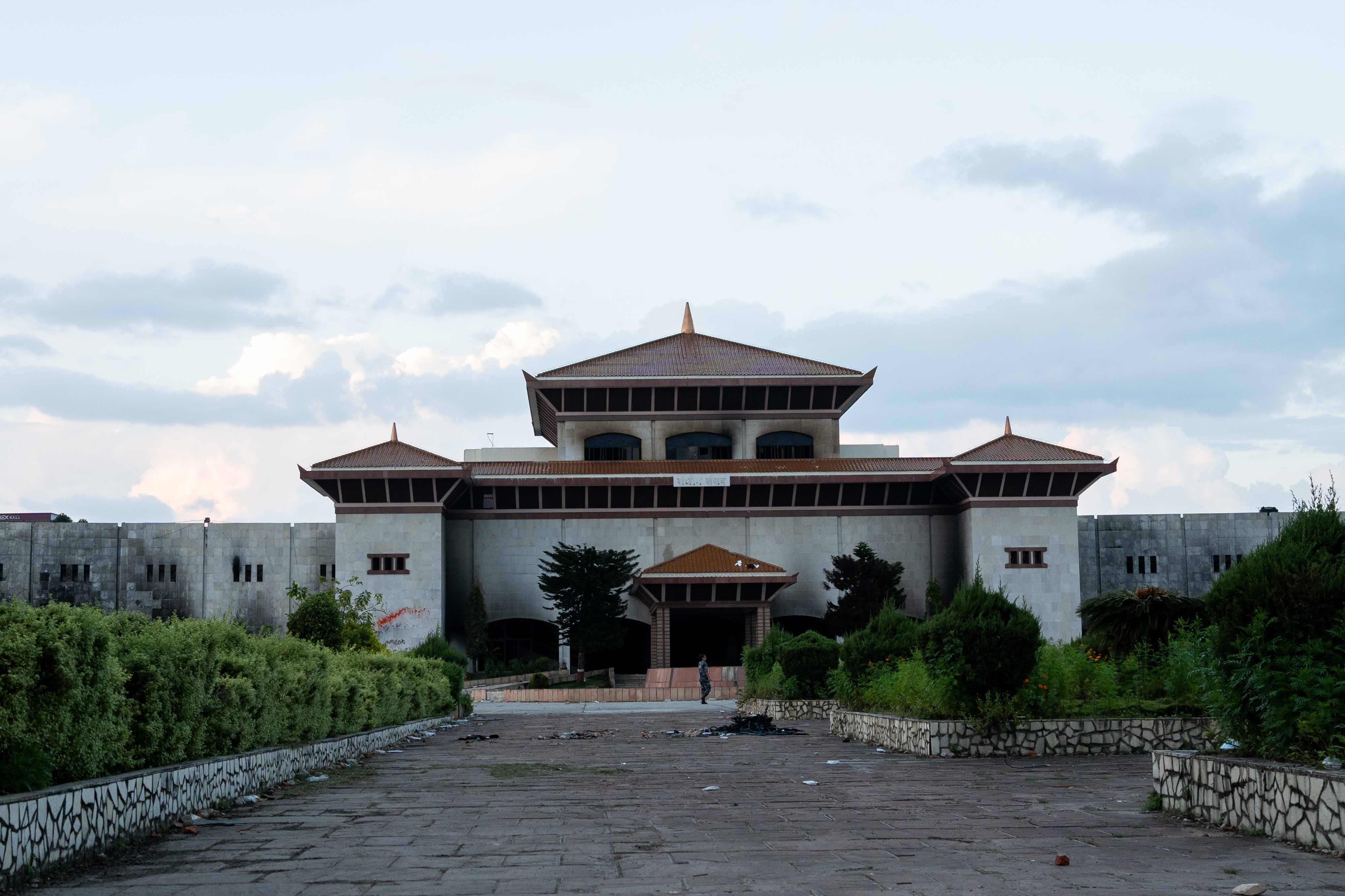 Samsad-Bhawan-Burned-vechicle_Nepal-Photo-Library11-1760068413.jpg