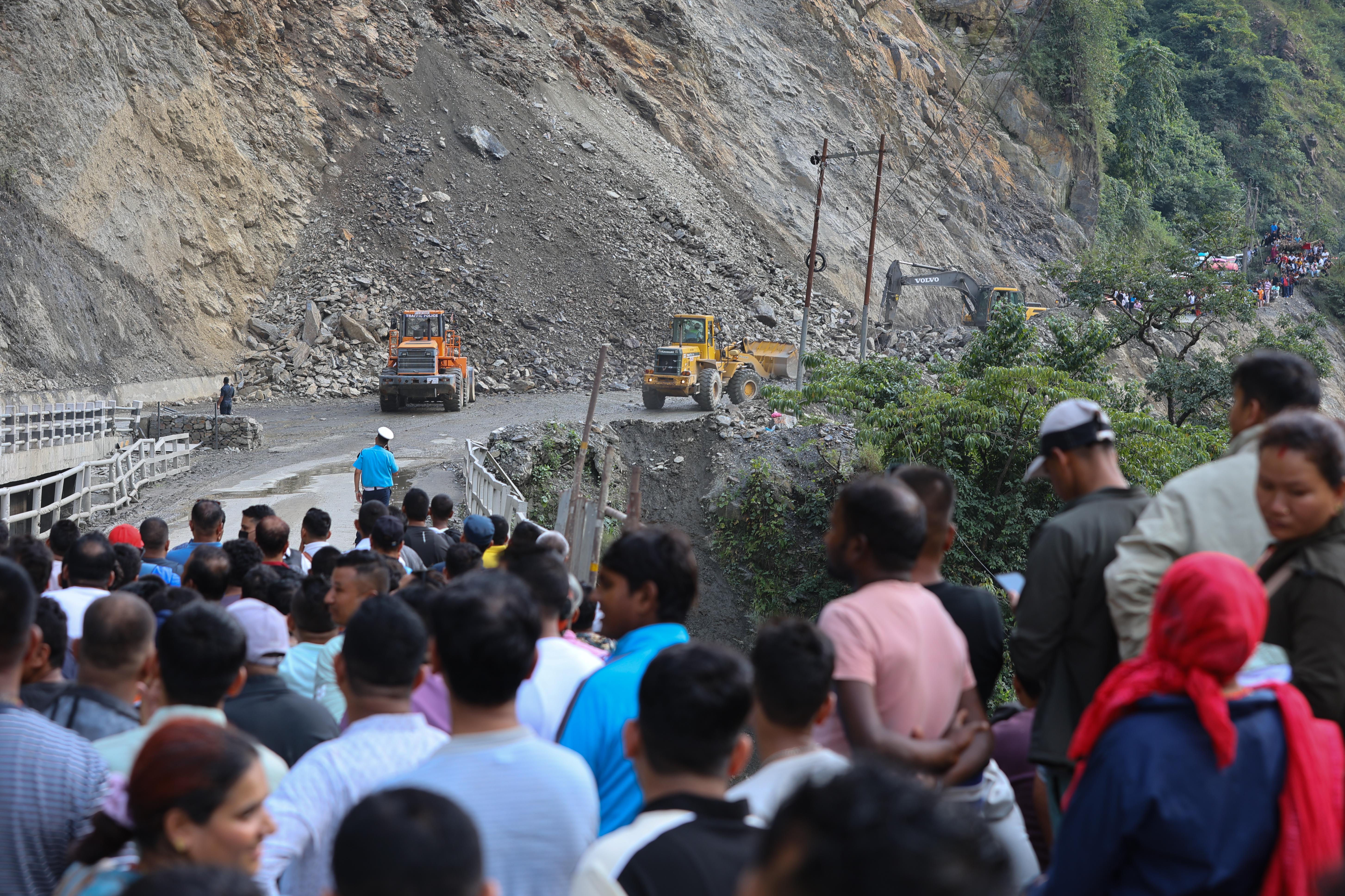 TUimkhola_landslide_-(3)-1759145957.jpg