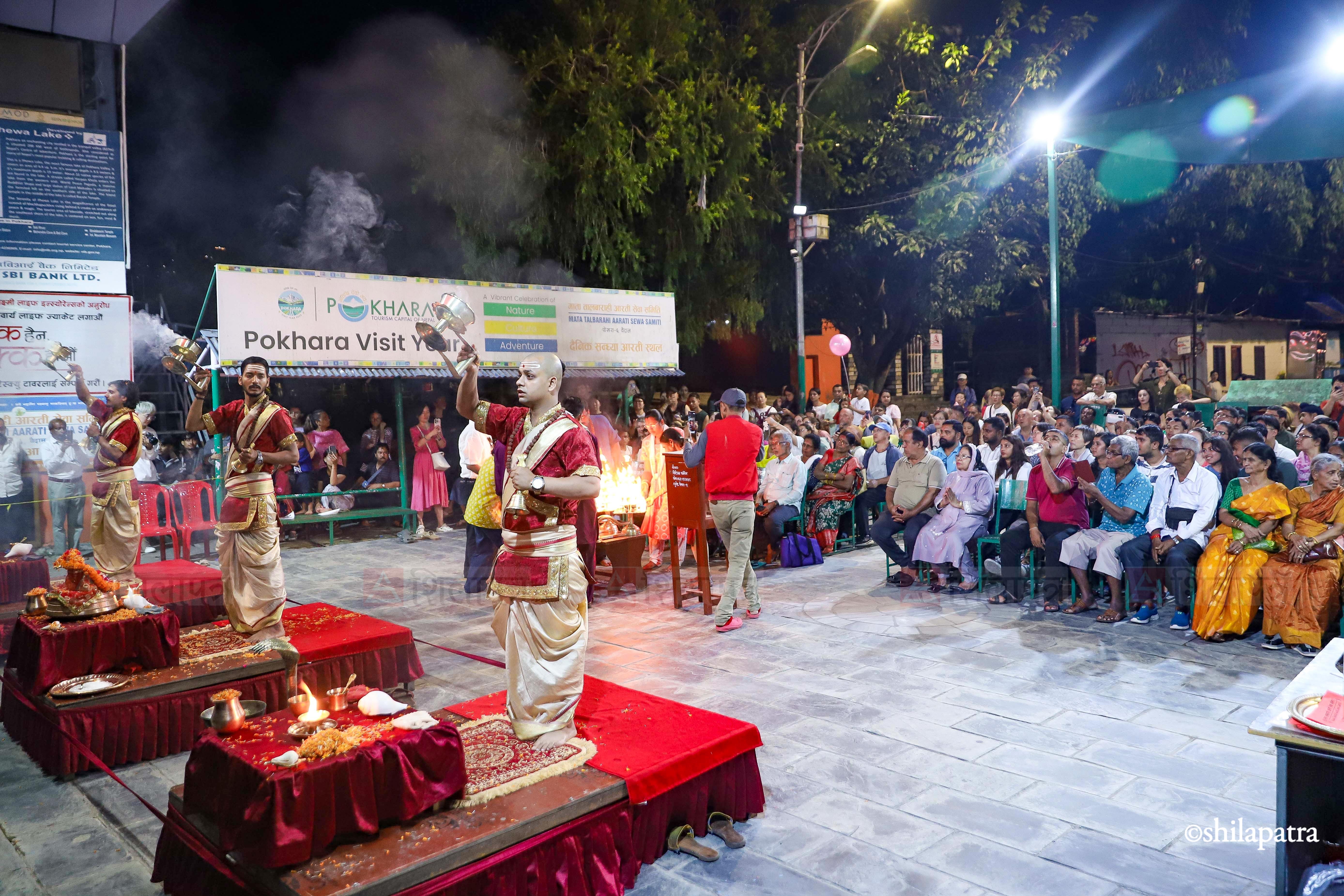 Taalbarahi-Mandir-Aarati_NPL-11-1792844339.jpg