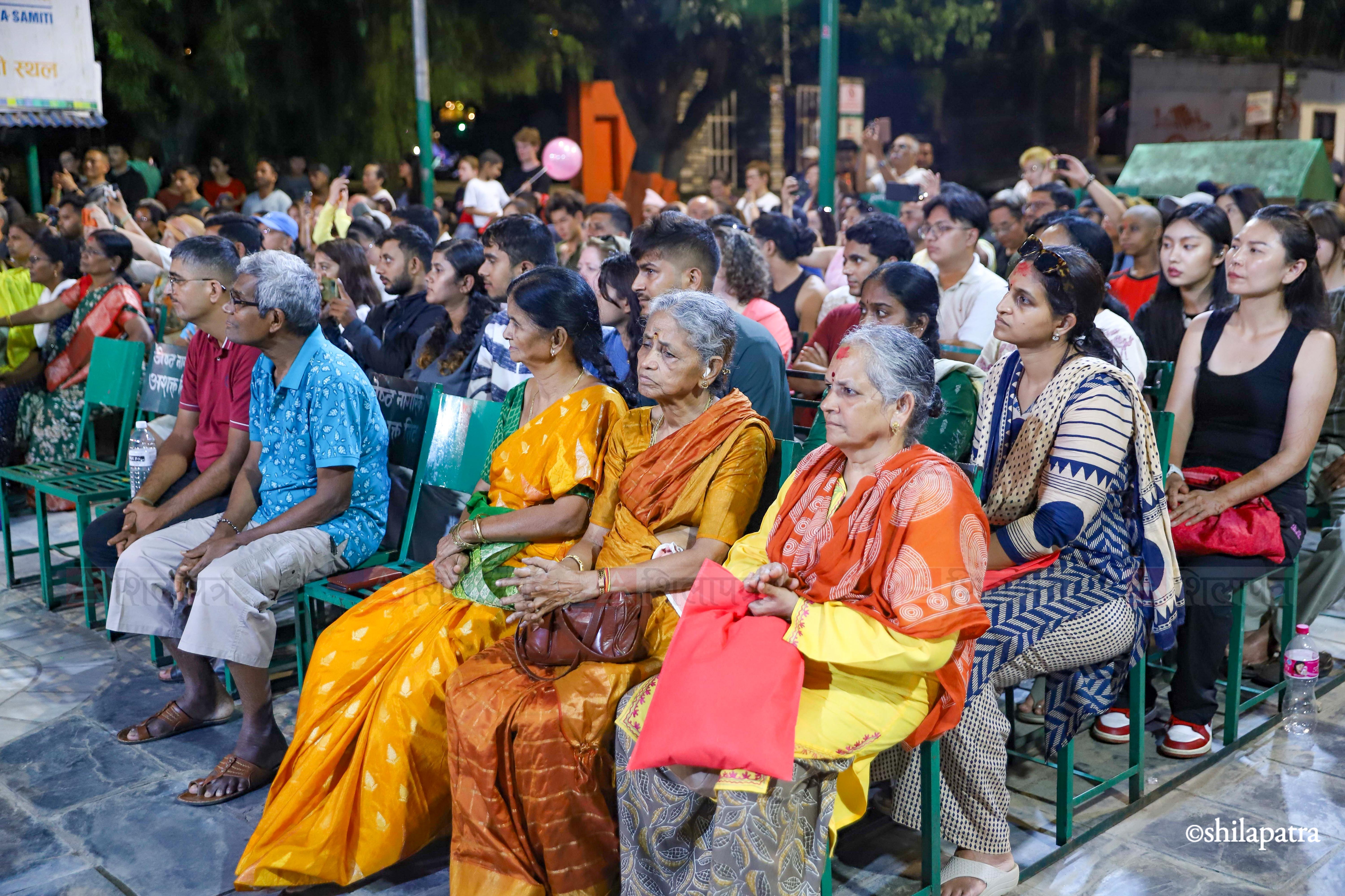 Taalbarahi-Mandir-Aarati_NPL-13-1792844344.jpg
