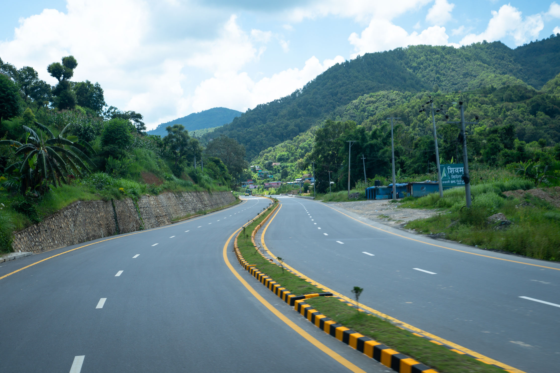 Tanahun_Prithivi-Highway_Nepal-Photo-Library_NPL10-1752893966.jpg
