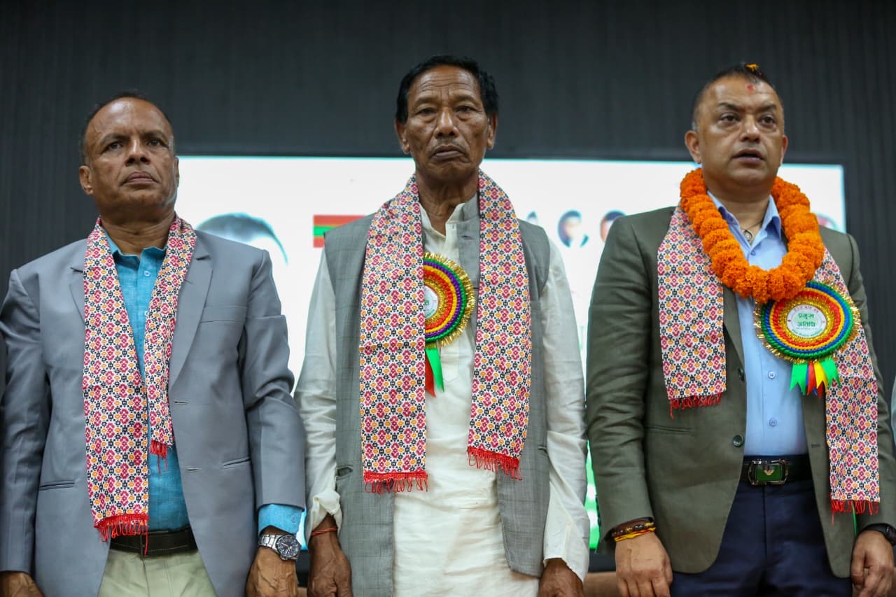 Tharu-ekata-(2)-1780135927.jpeg