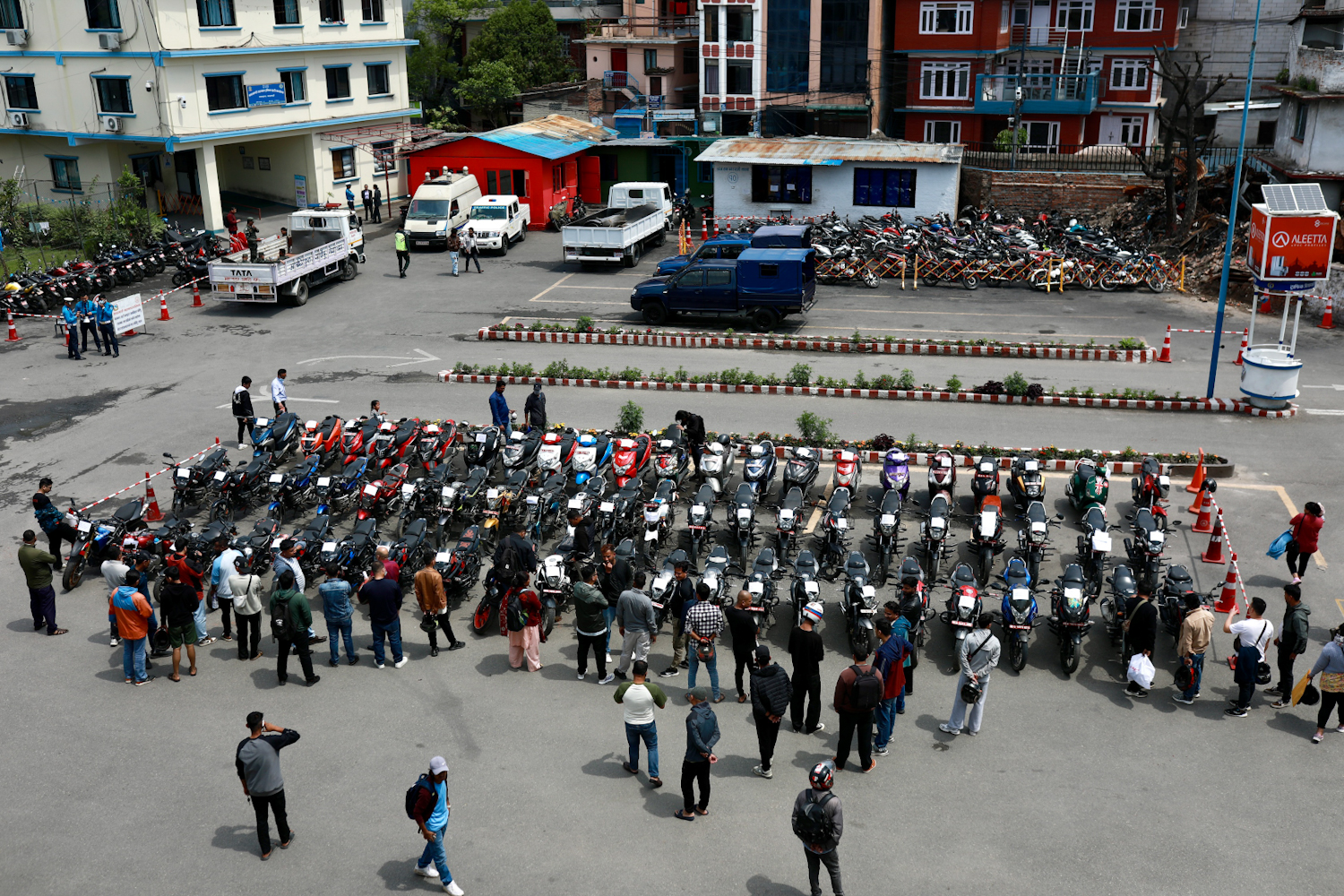 Traffic-police-Nepal-photo-library-14-1778398300.jpg
