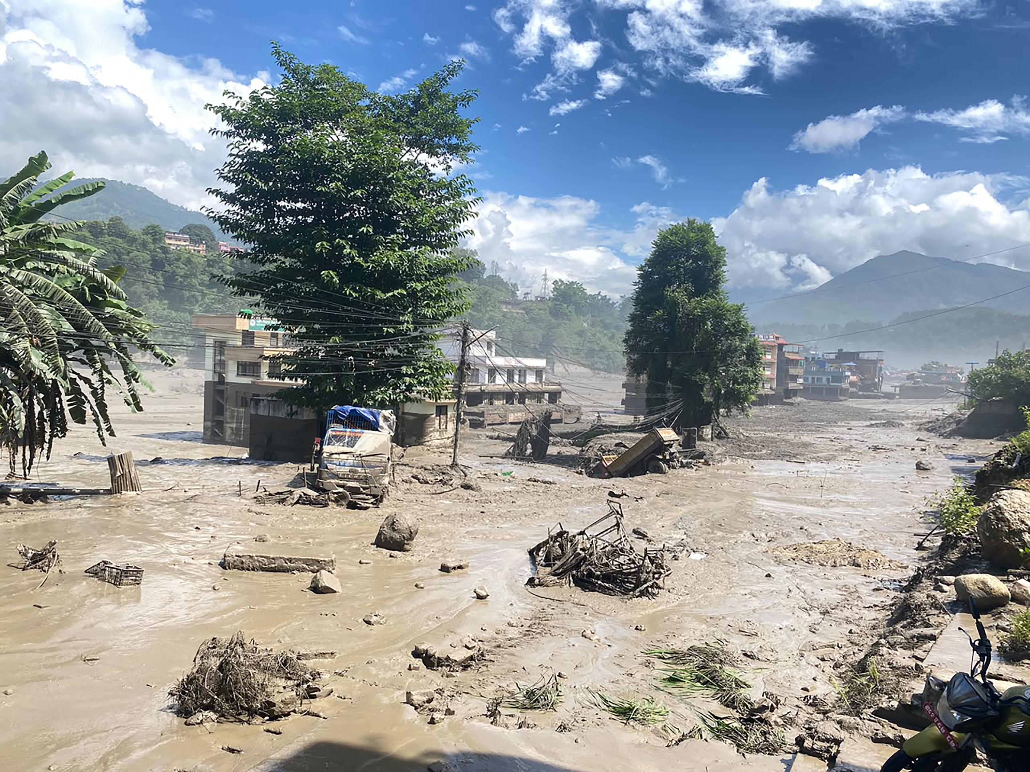 Trisuli-Dhunge-Bazar-(2)-1787731866.jpg