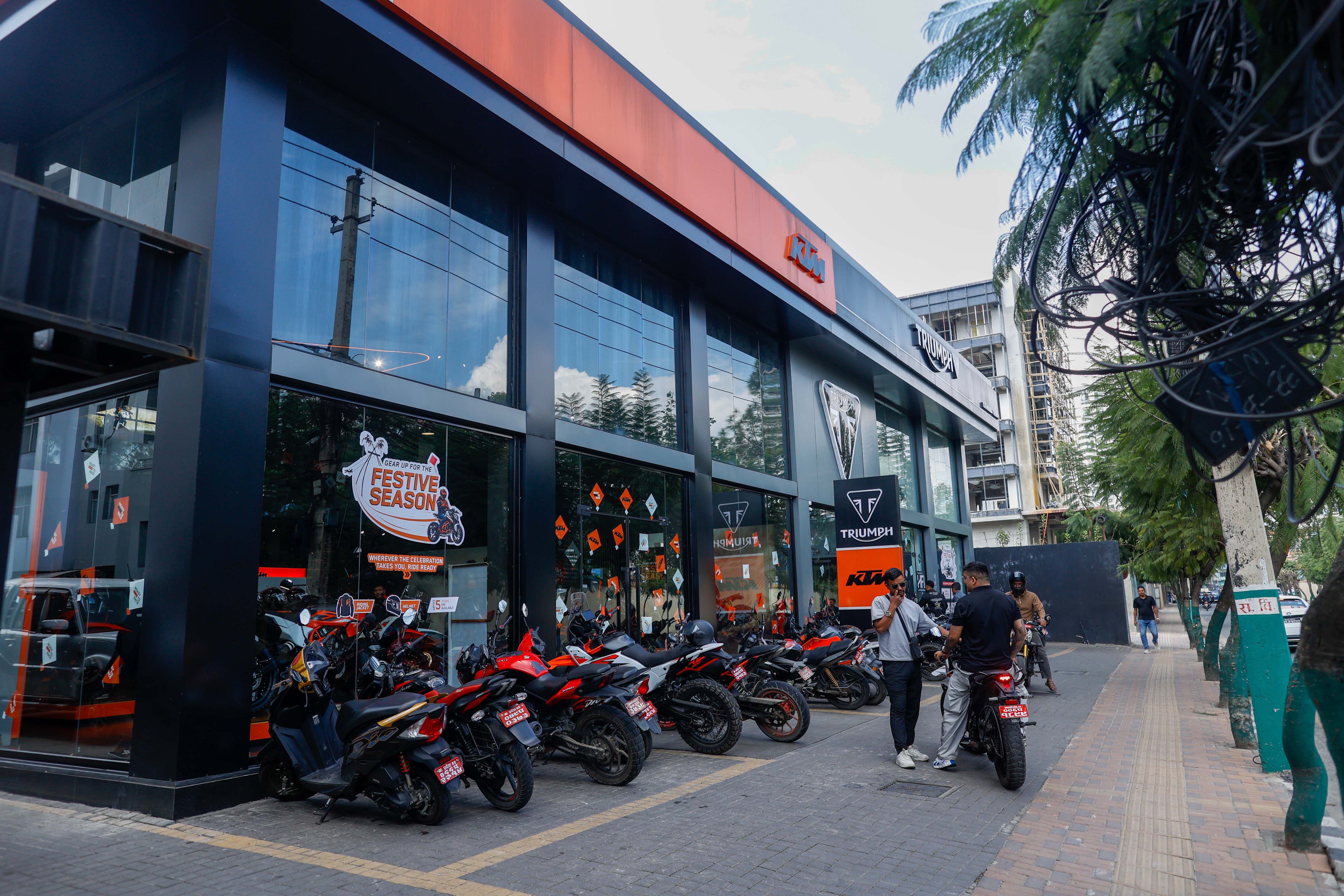 Vehicle-Showroom-Dashain-Offer_NPL-06-1792148899.JPG