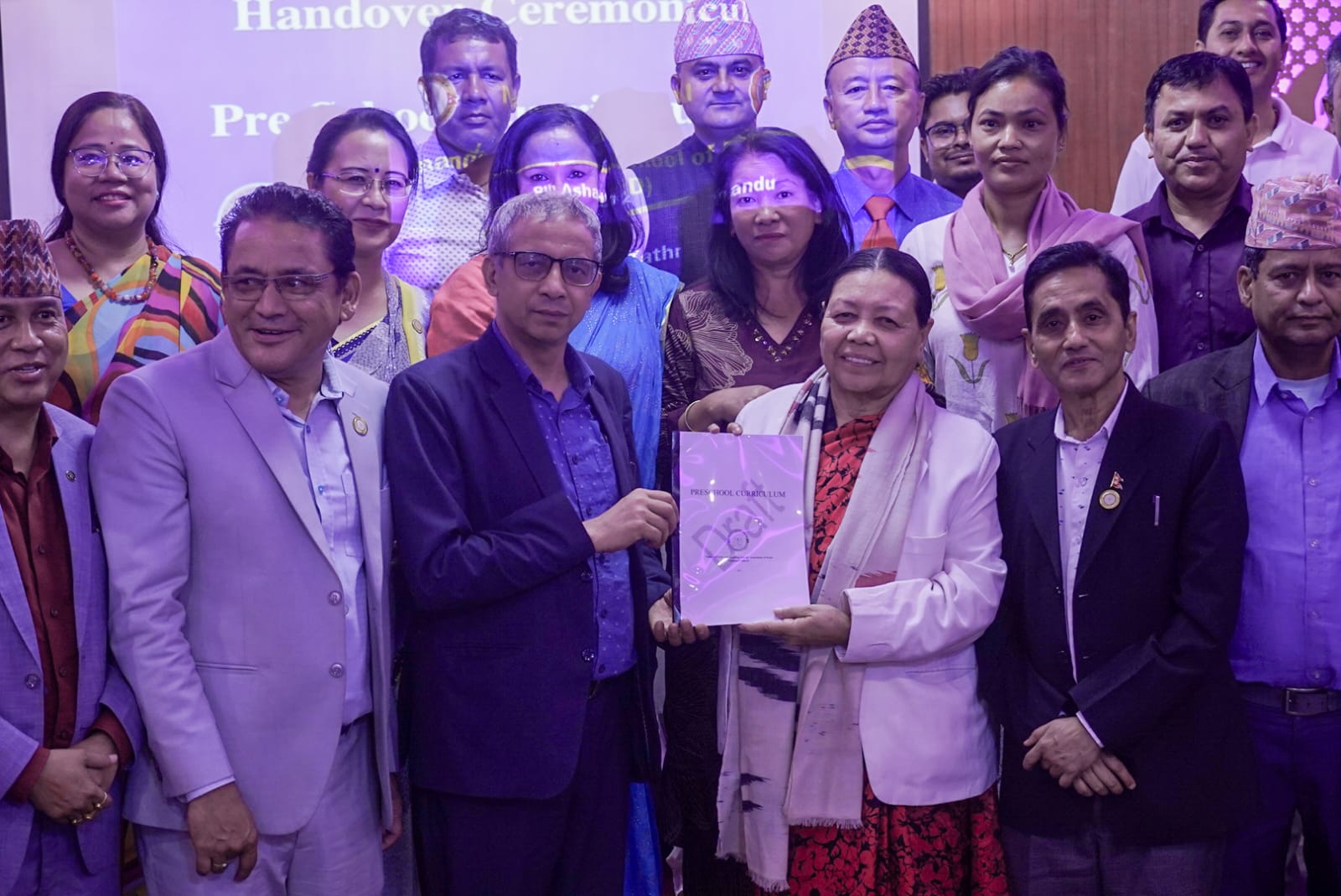 काठमाडौं विश्वविद्यालयद्वारा नेसनल प्याब्सनलाई प्रि-स्कुल पाठ्यक्रम हस्तान्तरण