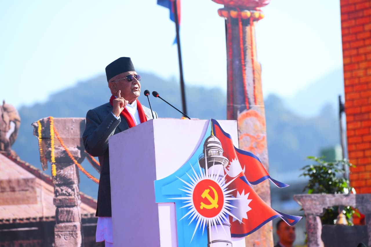 संविधान र लोकतन्त्रसहितका आधारस्तम्भ राजनीतिक दलमाथि भीषण हमला गरिएको थियो : ओली