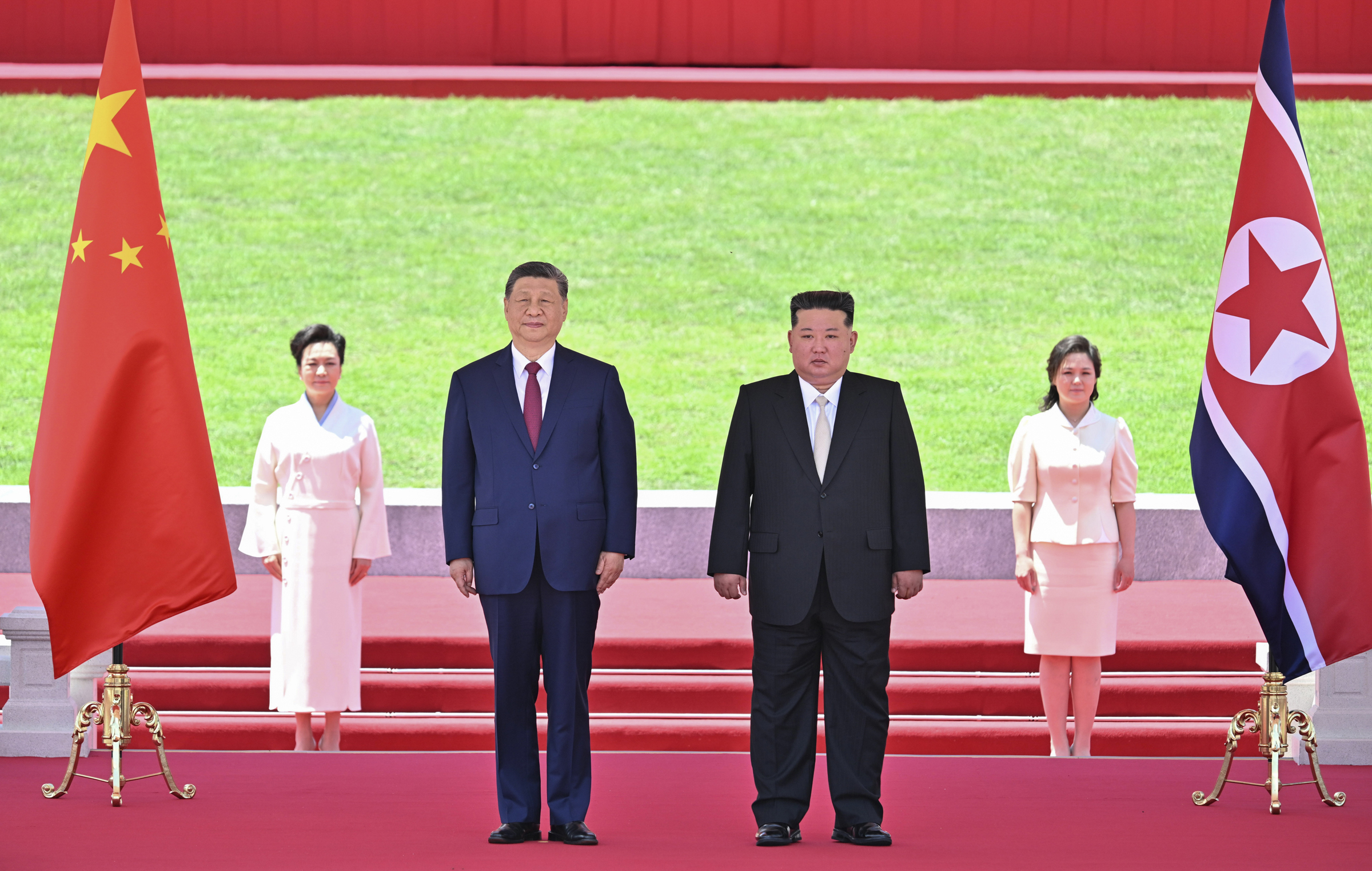 XI-JINPING-KIM-JONG-७-1781057310.JPG