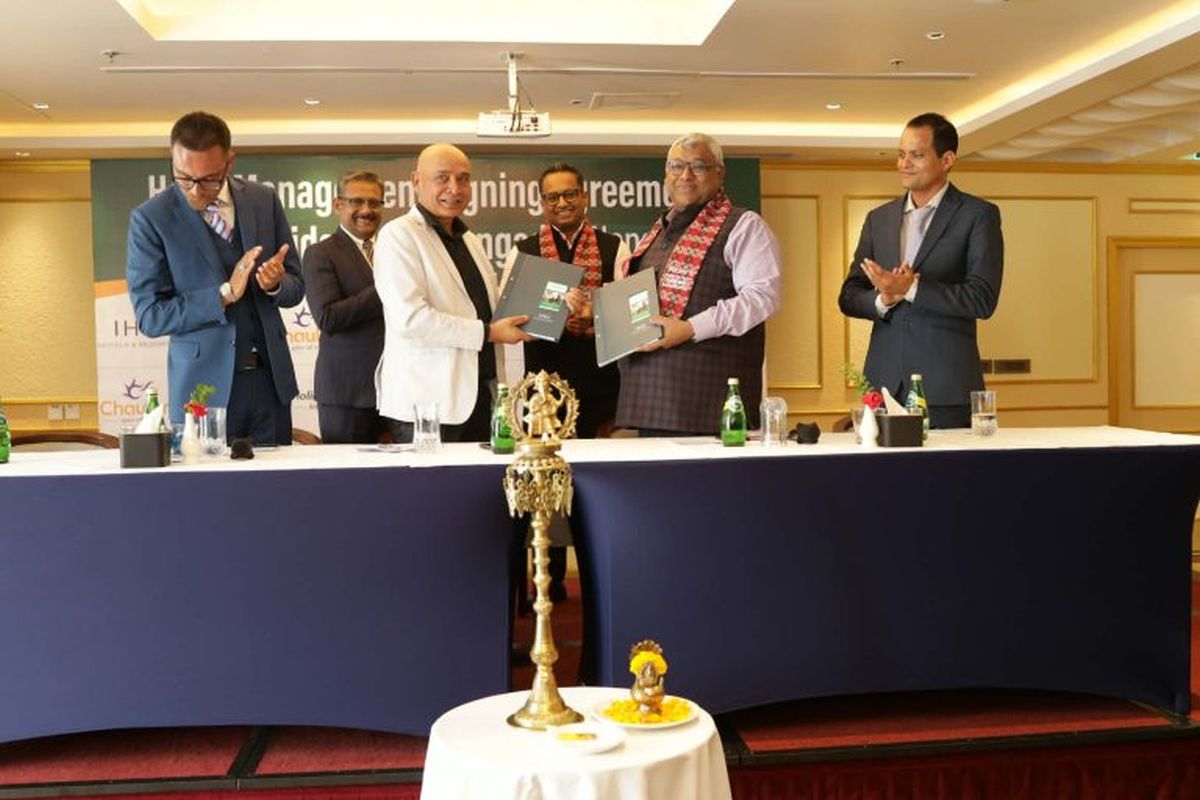 होलिडे इन बाई आईएचजी र क्लब चौलानी लिमिटेडबीच होटल व्यवस्थापन सम्झौता