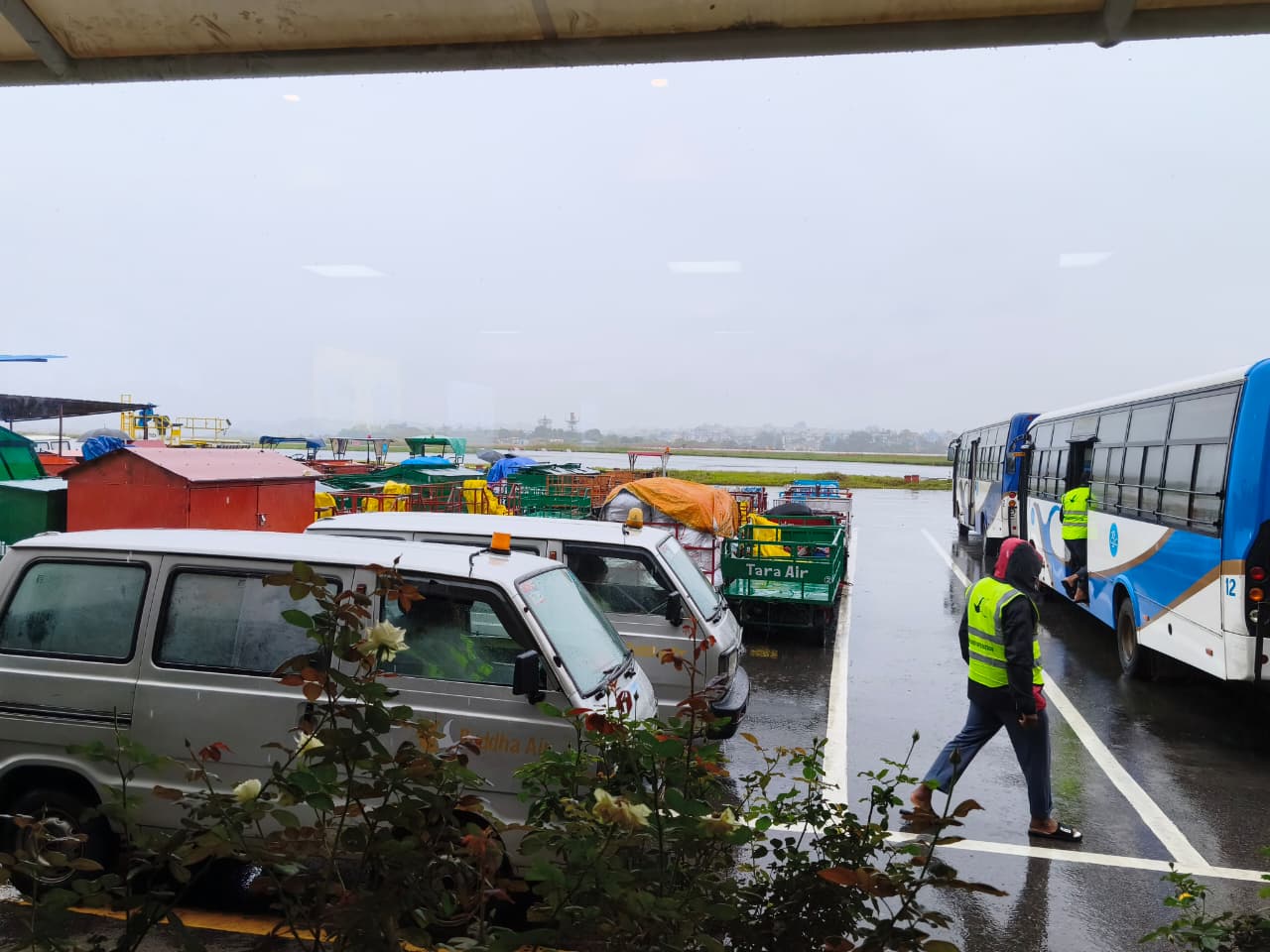airport-ma-yatru-alapatra_NPL-(3)-1790309899.jpeg