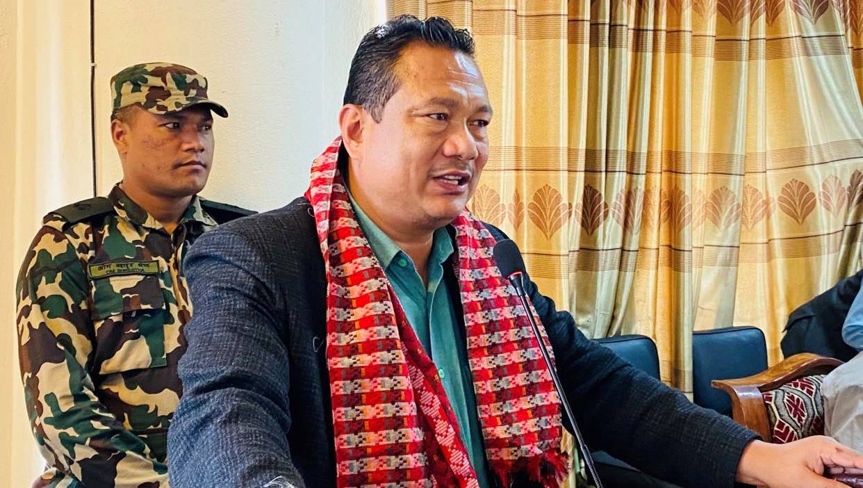 संघीय मामिलामन्त्री मोदीलाई प्रश्न- तपाईं डेन्जर जोनमा हो ? 
