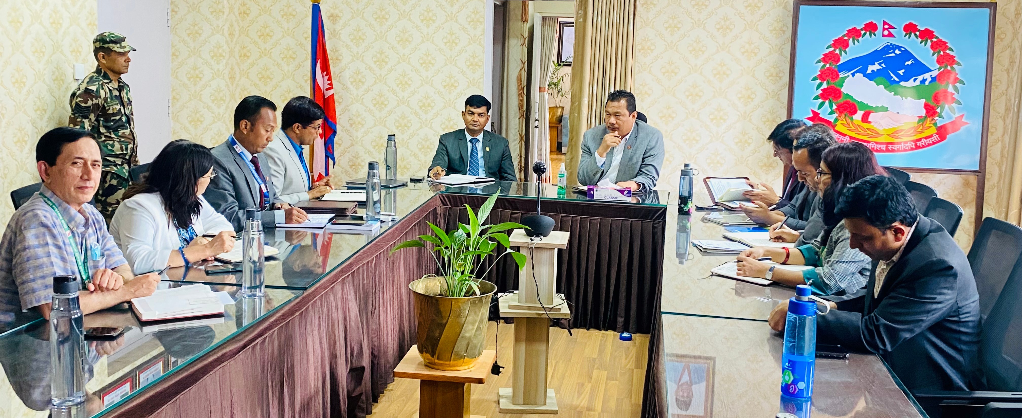 स्थानीय तहमा निमित्त प्रमुख प्रशासकीय अधिकृतलाई शून्यमा झार्ने सामान्य प्रशासनको निर्णय