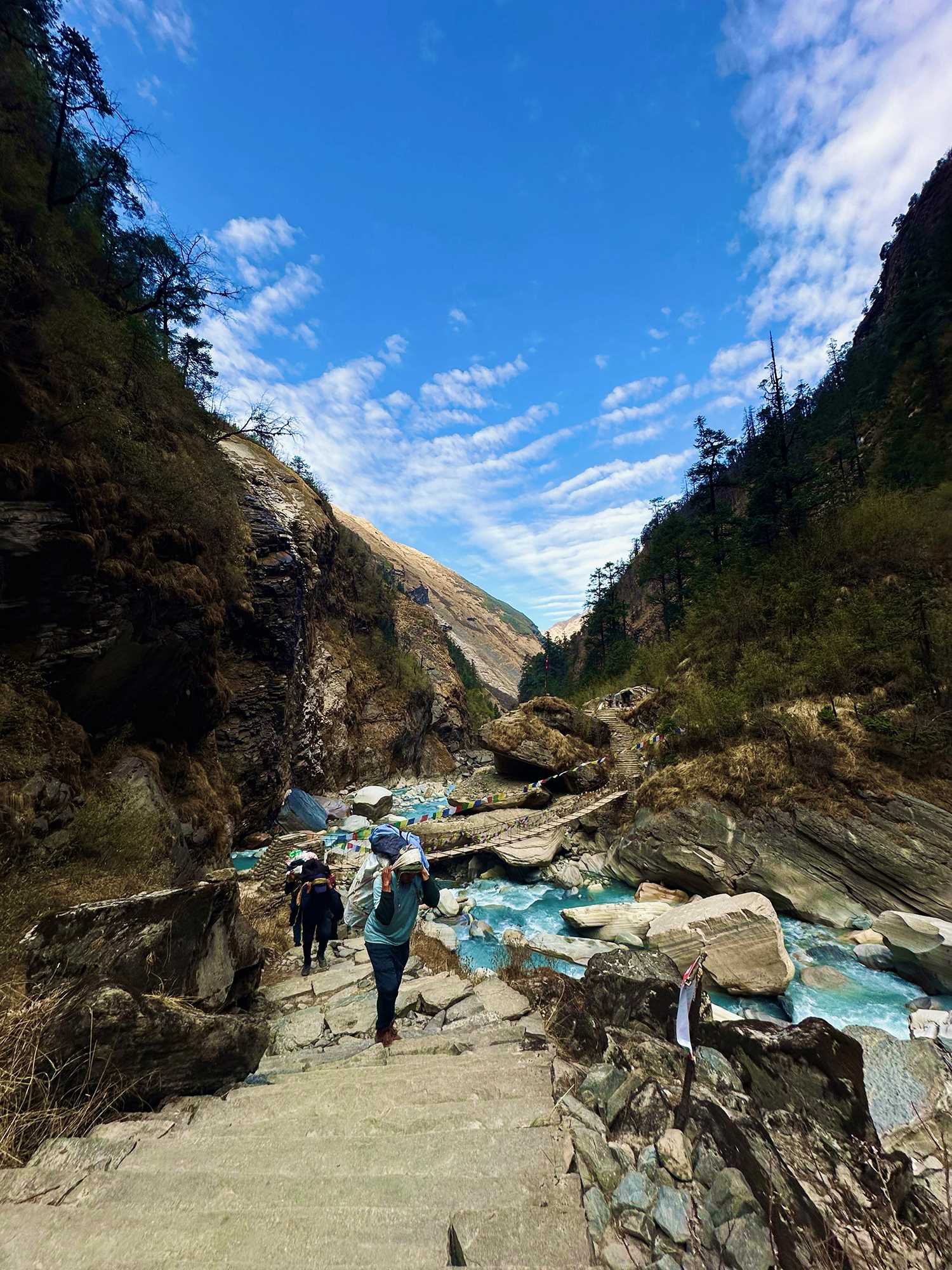 annapurna-base-camp-(7)-1748403975.jpg