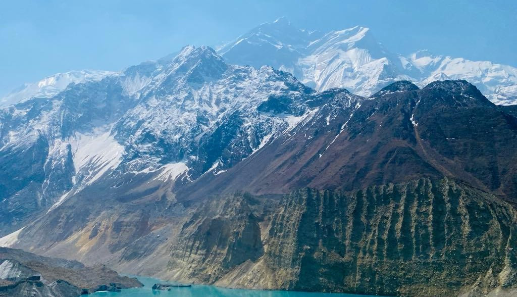 हिमपहिरोमा हराएका चिनियाँ पर्यटकको शव भेटियो