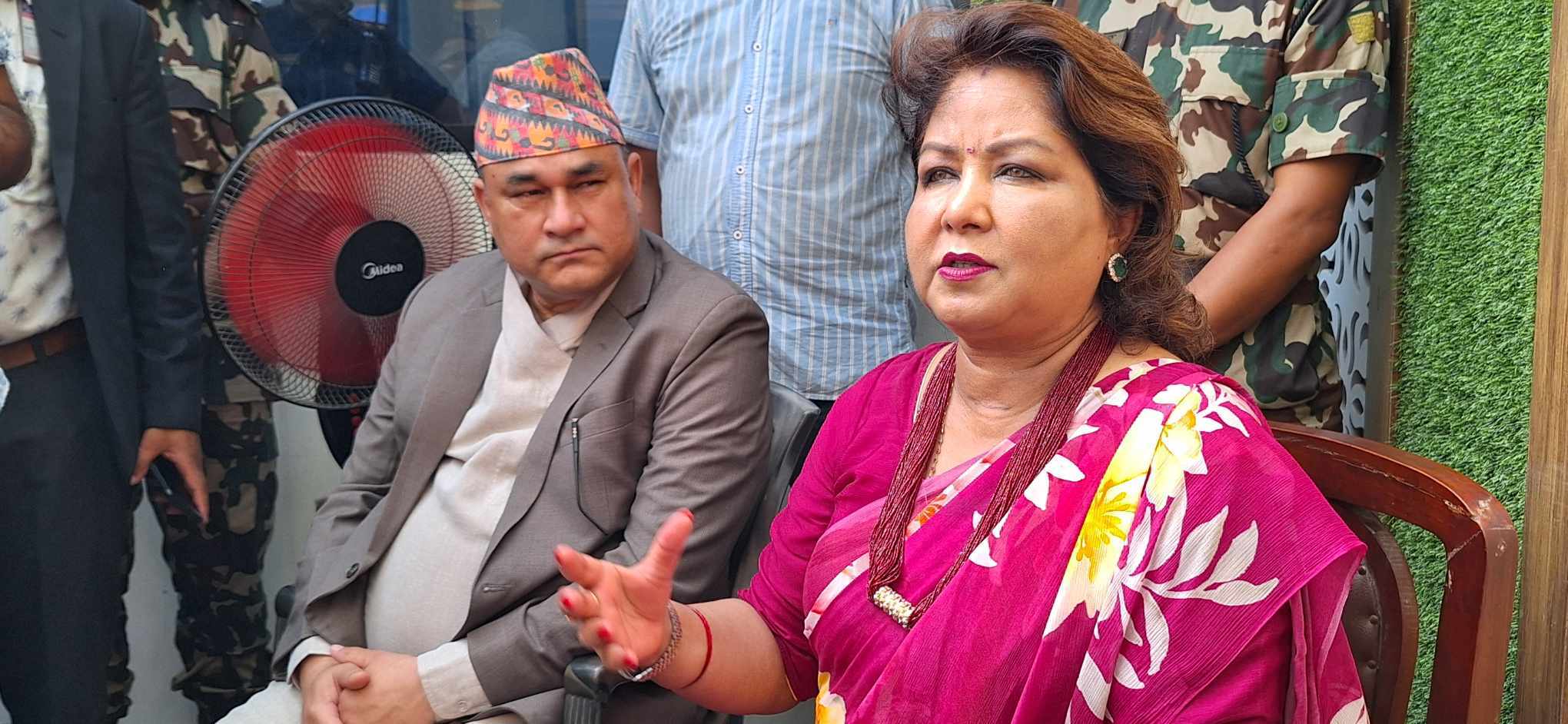 धनगढीबाट आरजुले भनिन्- पार्टीभित्र मेरो हैसियतबारे जानकार छु, प्रधानमन्त्रीको लाइनमा छैन