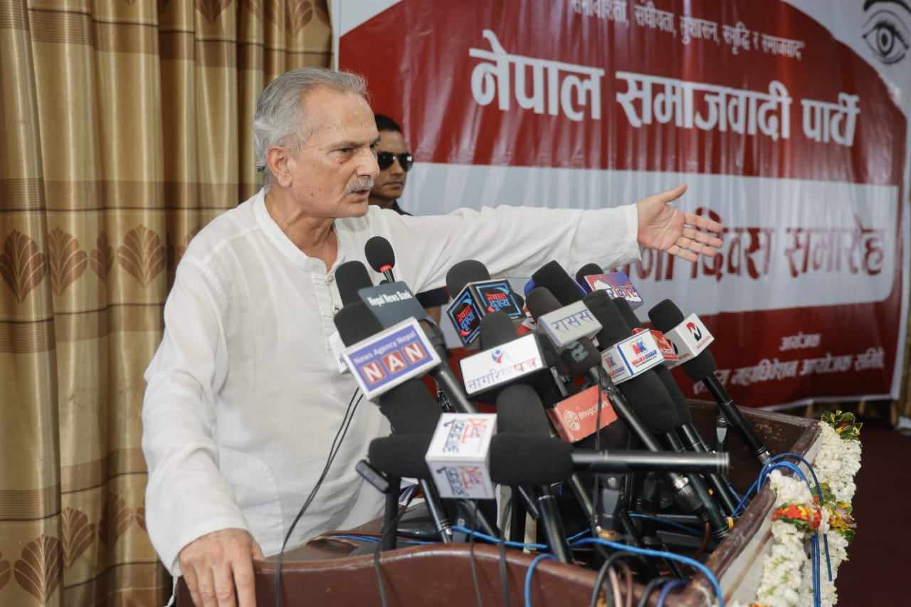 सत्ताका लागि लम्पसार पर्नेहरुले मलाई भारतीय दलाल देखे : डा. बाबुराम भट्टराई