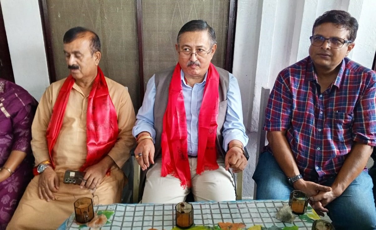 कोइराला निवास पुगेर खाँणले गरे शेखरसँगै रहेको संकेत