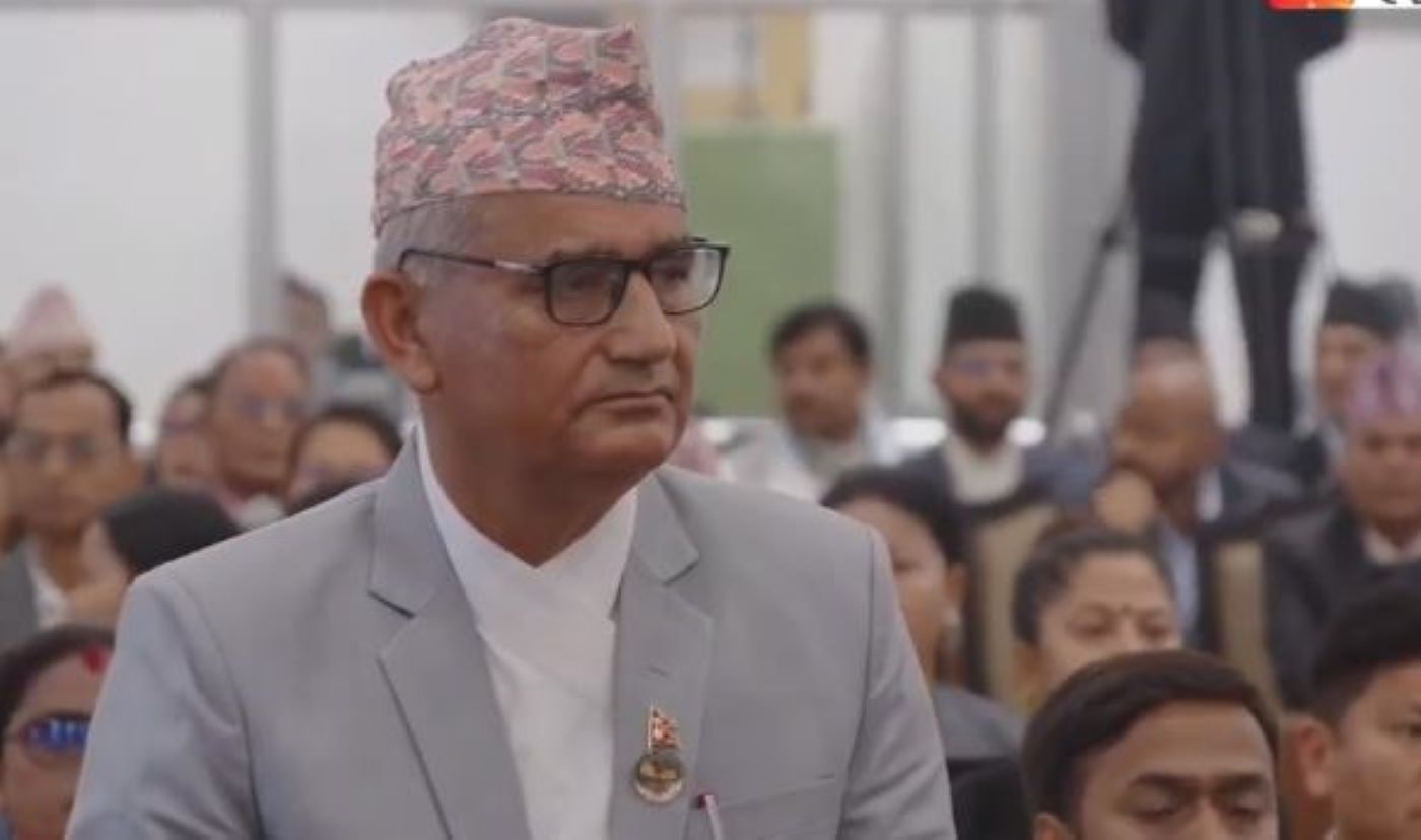प्रतिनिधिसभा बैठक सुरु भएलगत्तै ओली र लेखकलाई पक्राउ गरिएकोमा एमालेको आपत्ति