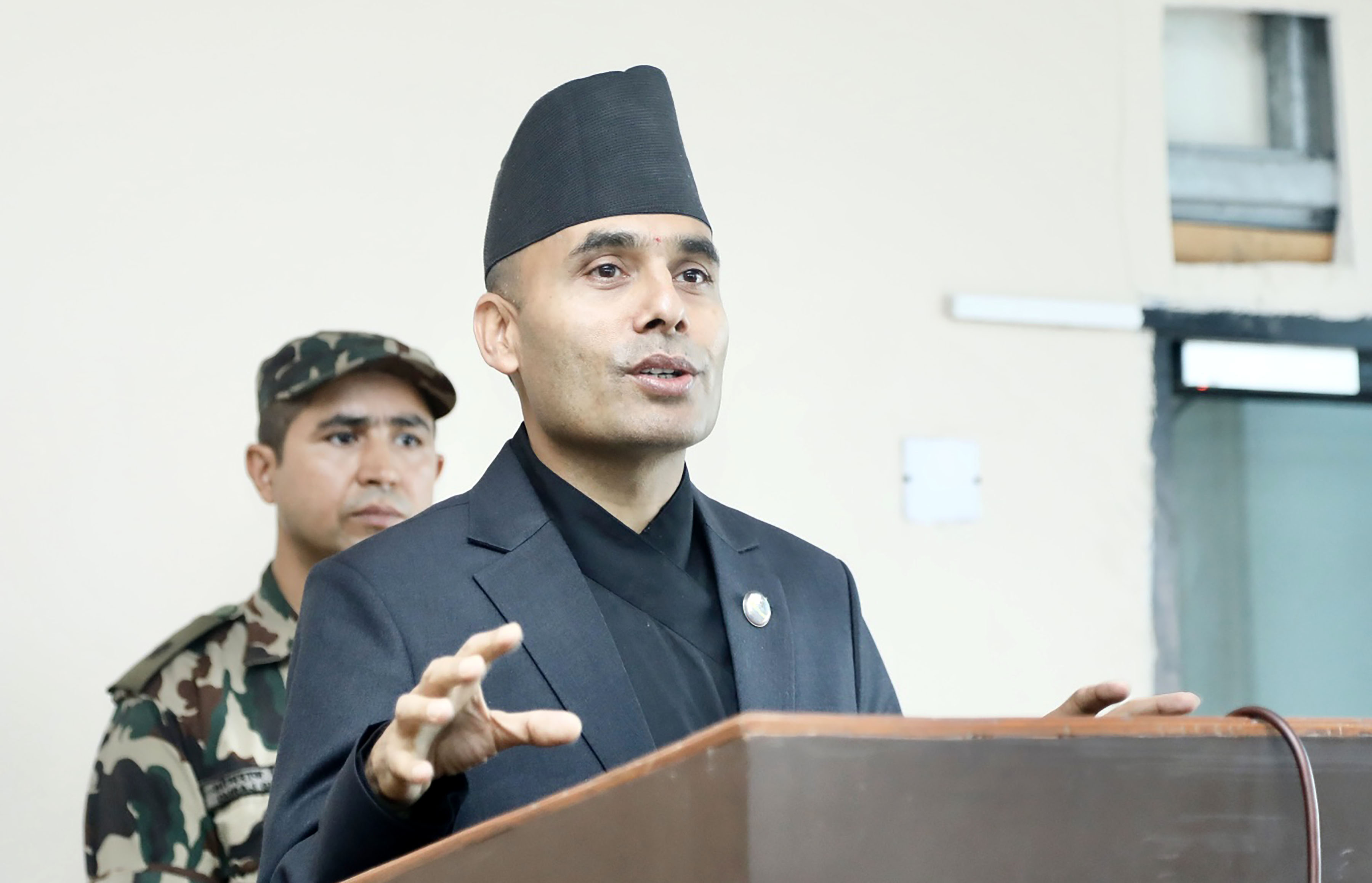 रास्वपा संसदीय दलको बैठक आज पनि, दुई मन्त्रीको उपस्थितिमा बजेटबारे छलफल हुने