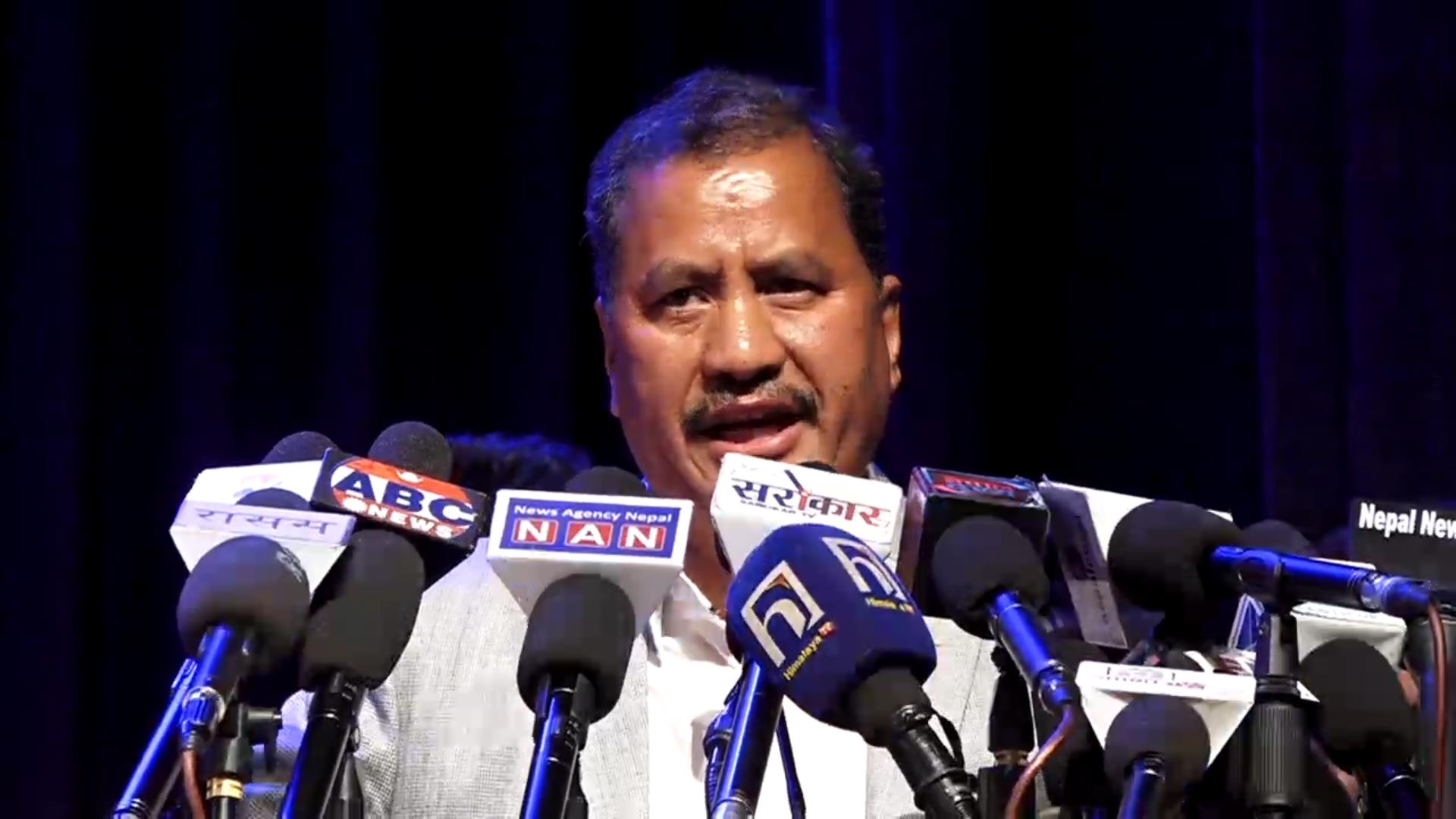 प्रचण्डलाई विप्लवको आग्रह- एकपटक पुनः माओवादी बनेर काम गर्नुस्