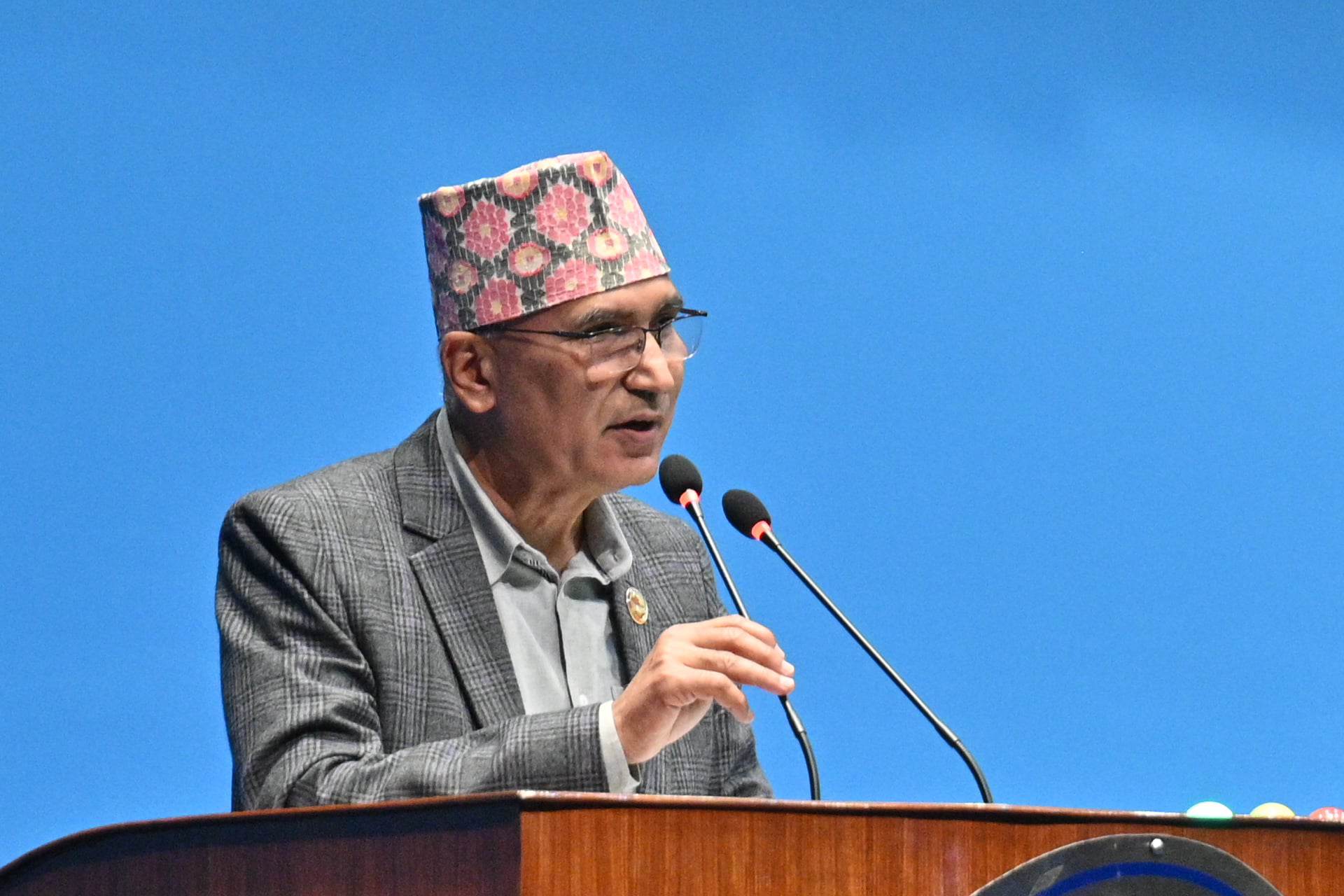 नेपालले चाहेर पनि भारु ५०० देखि माथिका नोट चलाउन सक्ने अवस्था छैनः अर्थमन्त्री पौडेल