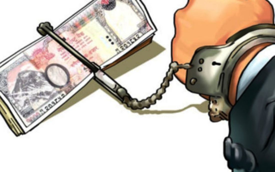 इन्जिनियर साह साढे २ लाख घूससहित पक्राउ